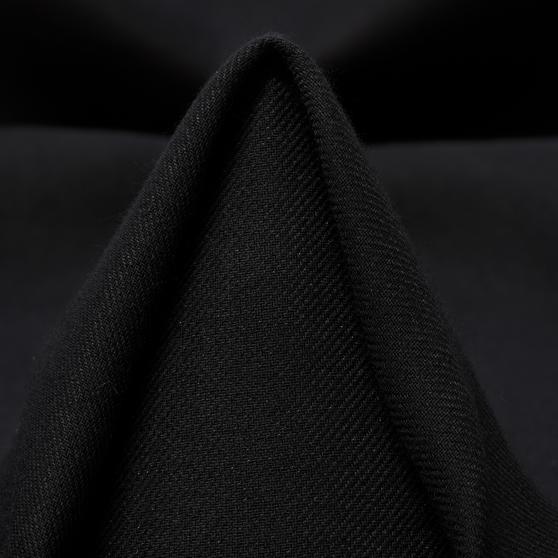 TWILL, VISCOSE, JET BLACK (F000049101)