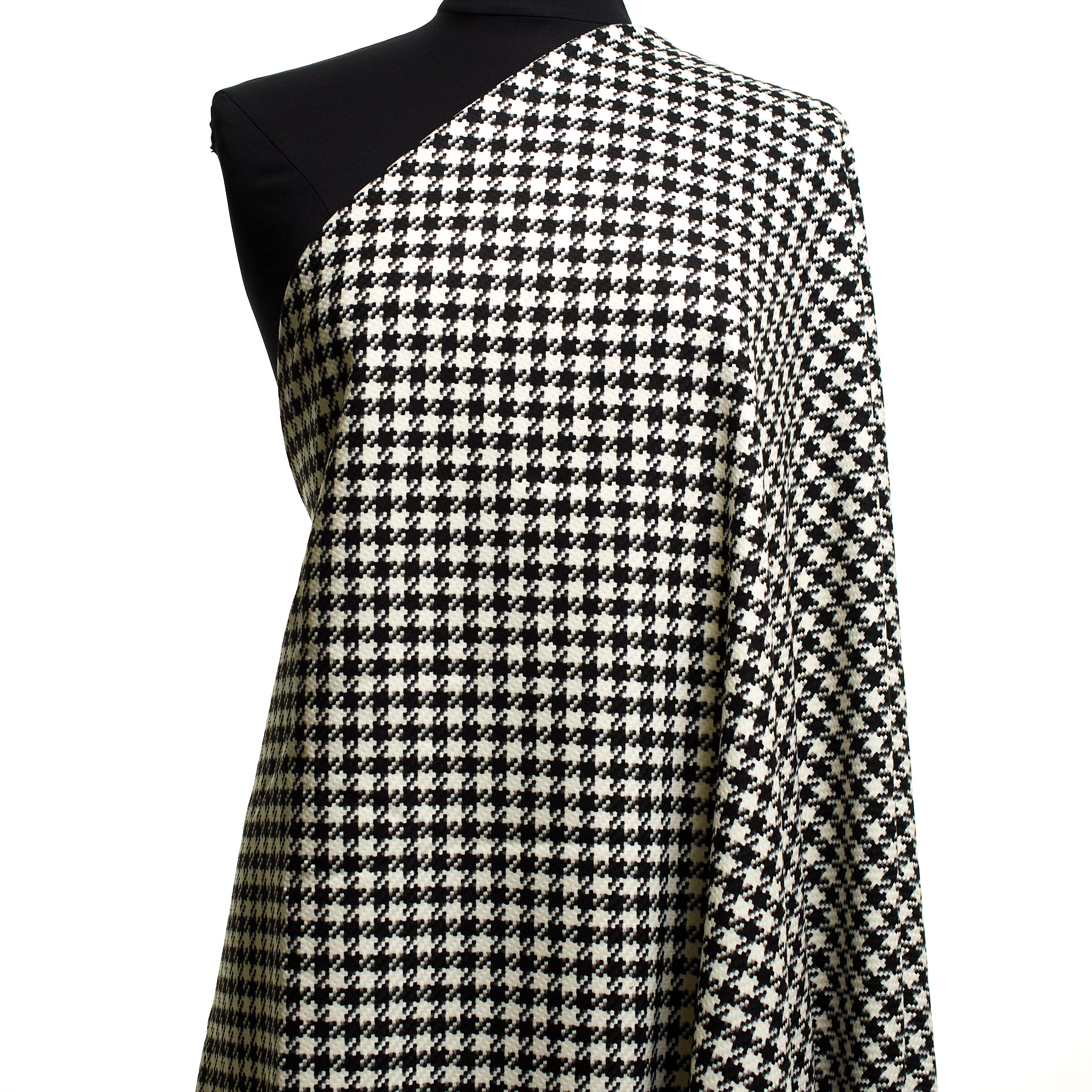 Смесовая Вискоза, Стрейч, Гусинная Лапка, Raven Black&Snow White (F000043791) - Манекен