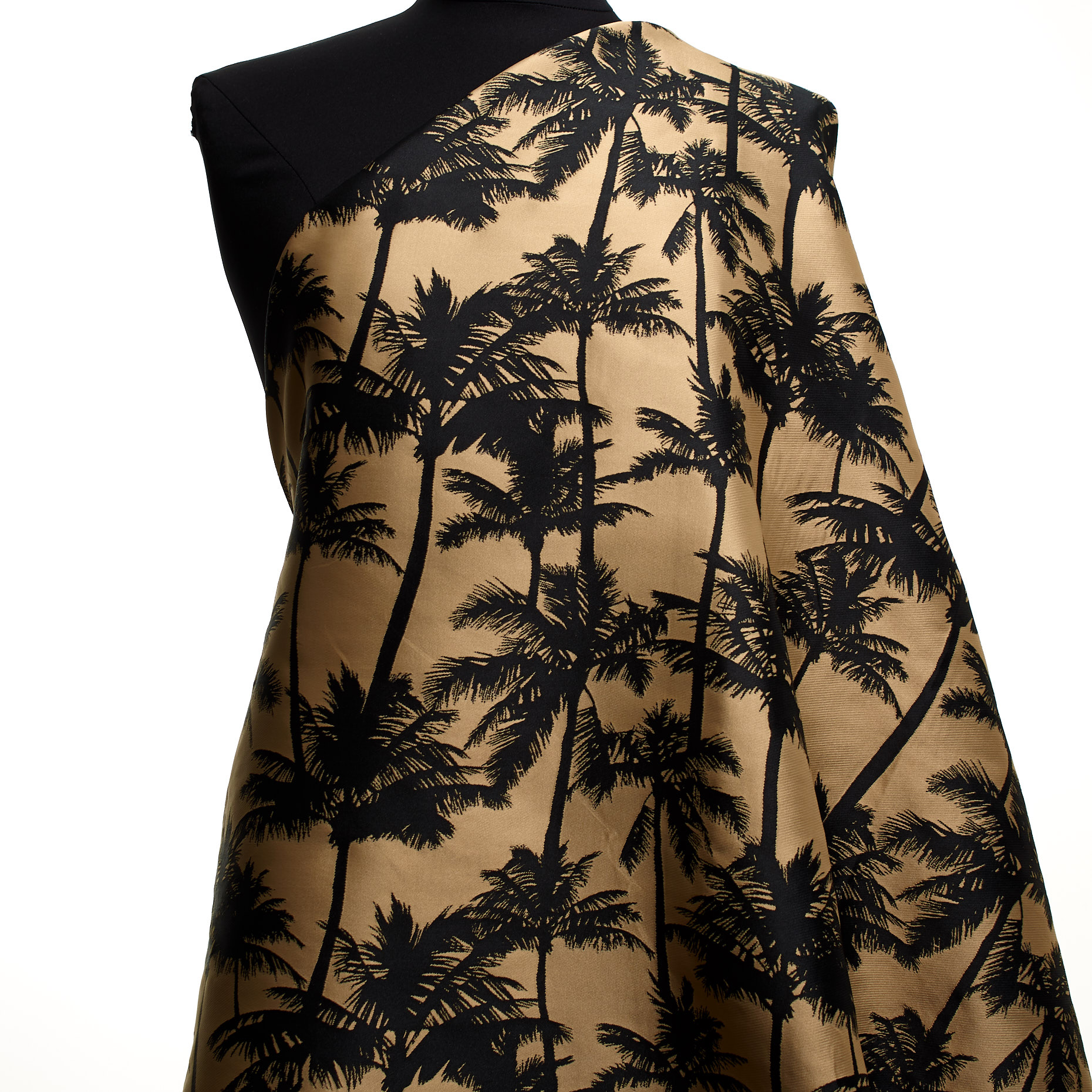 JACQUARD, FLORAL, SAND DOLLAR&RAVEN BLACK (P000002960) - Mannequin