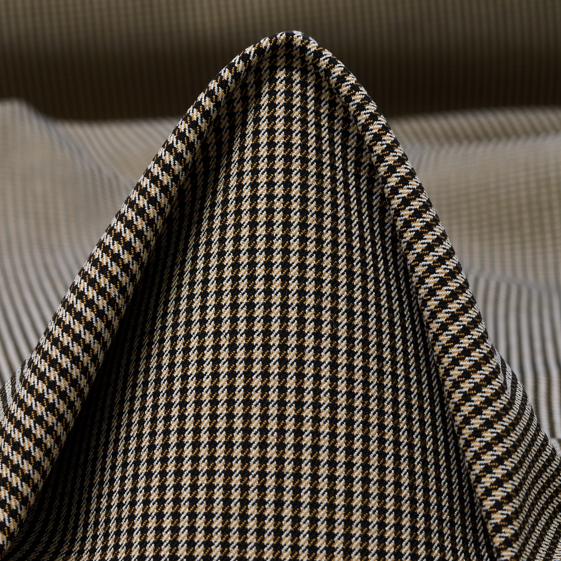 VISCOSE BLEND, MICRO DESIGN, ELASTIC, COCA MOCHA&BONE WHITE (F000047065)