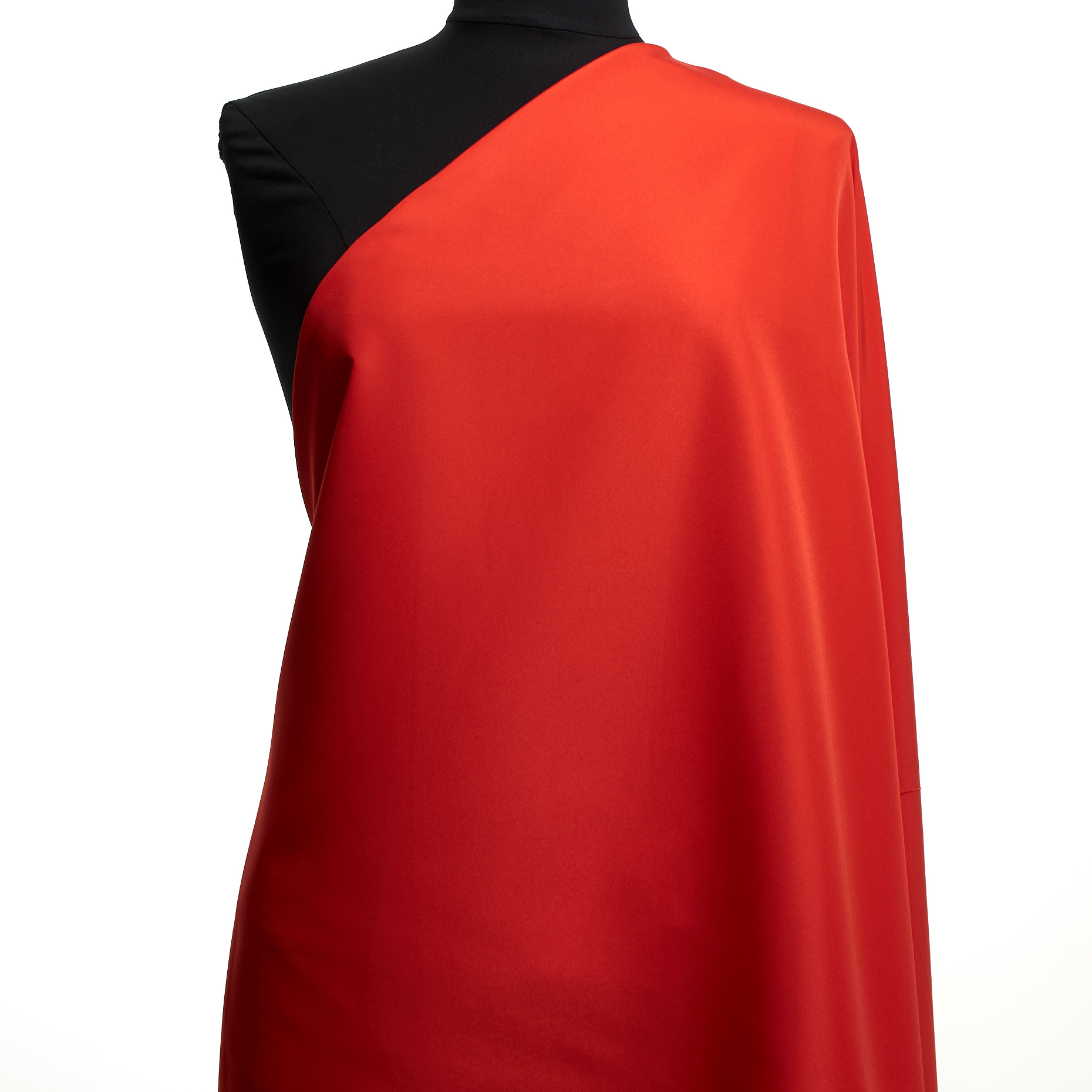 Эффект Шёлка, Poppy Red (F000046469) - Манекен