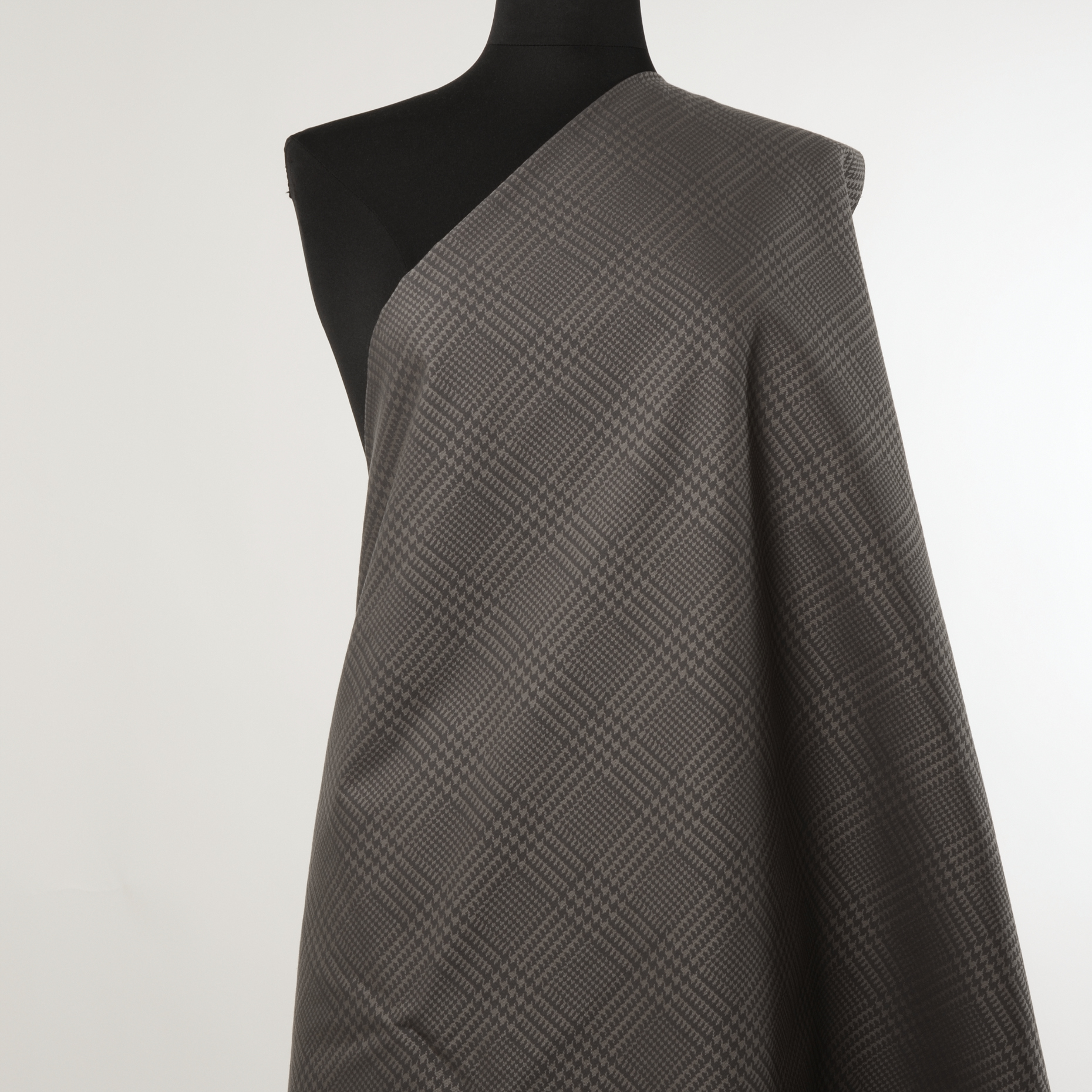 GABARDINE, COTTON ELASTIC, GLENCHECK, DARK TAUPE (F000019217) - Mannequin