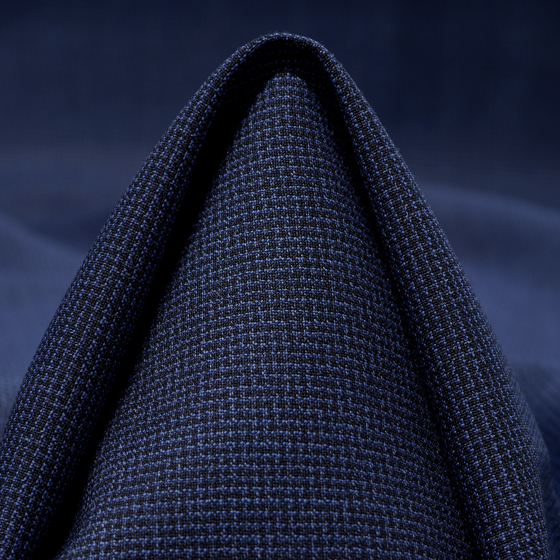 COOL WOOL, VIRGIN WOOL, MICRO DESIGN, BLACK SAND