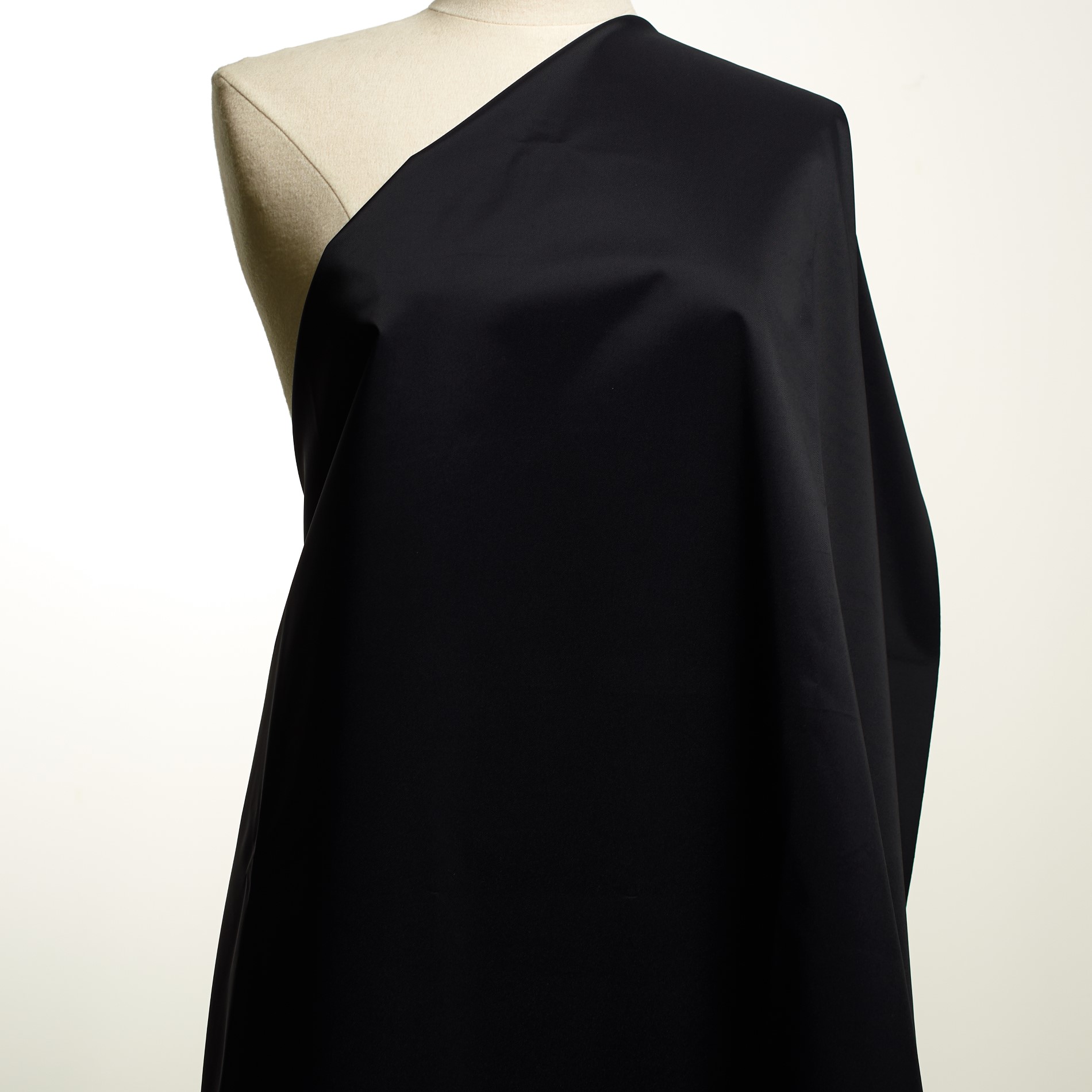 Sarga, Nailon, Jet Black (F000031653) - Maniquí