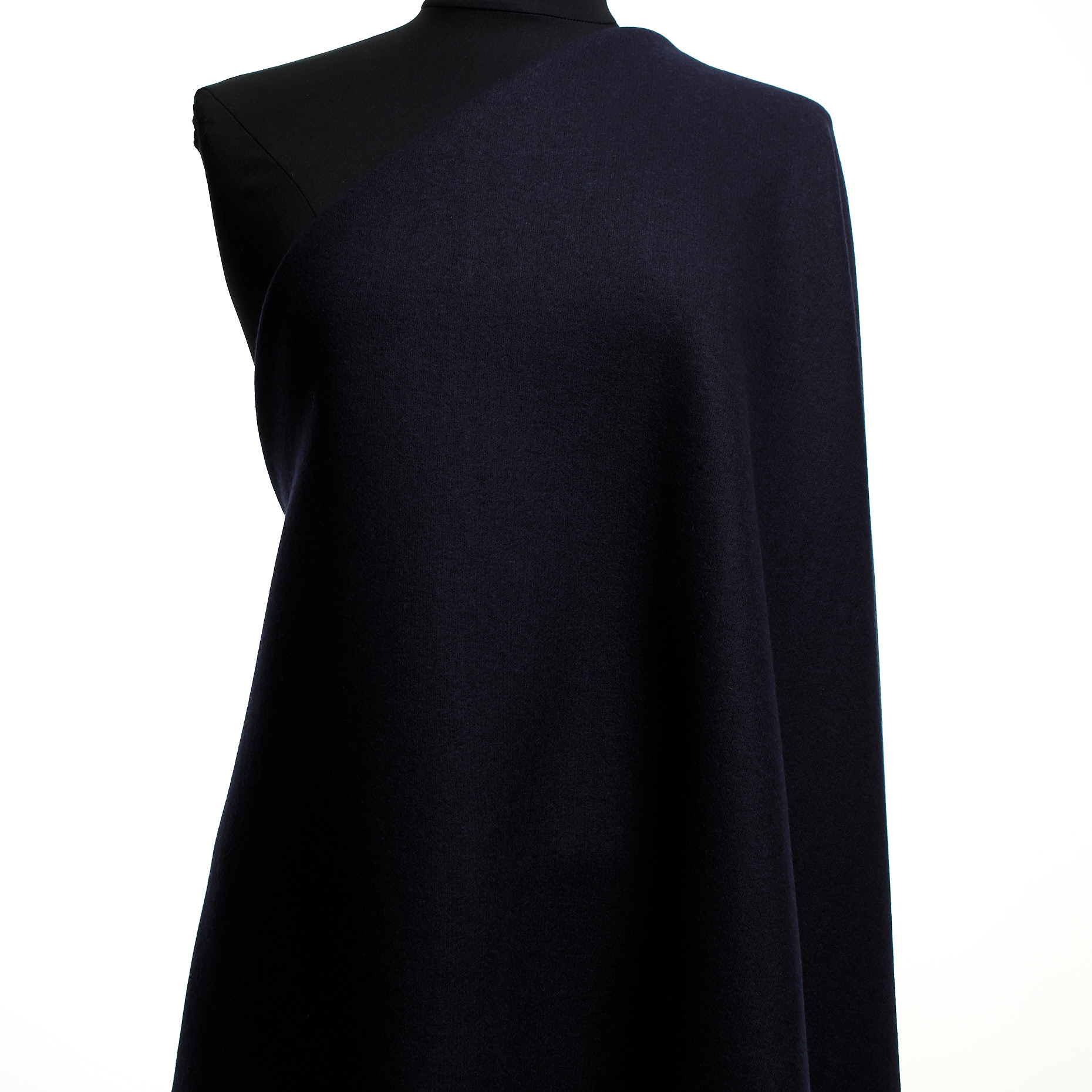 JERSEY, DOUBLE, WOOL, RAVEN BLACK&PARISIAN NIGHT (F000044329) - Mannequin
