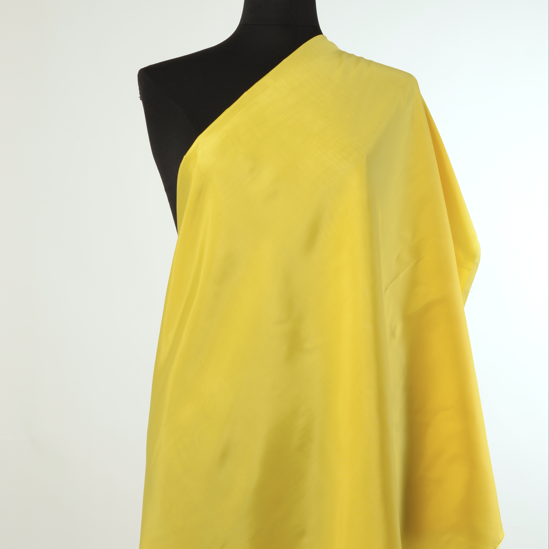 Doublure , Viscose , Blazing Yellow (F000018159) - Mannequin
