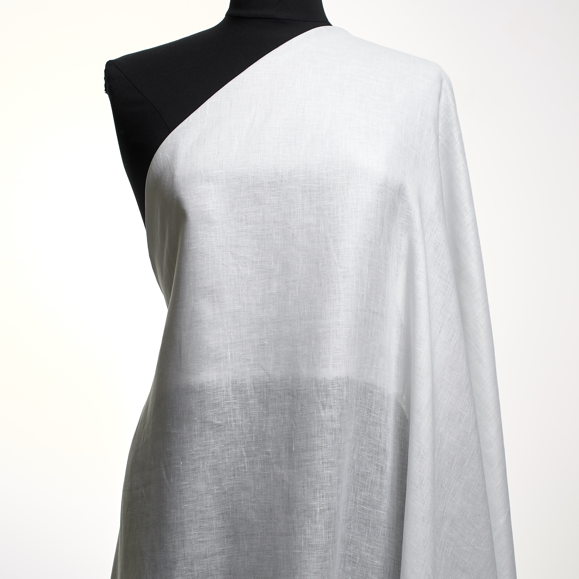 LINEN, BRILLIANT WHITE (P2-0000590) - Mannequin