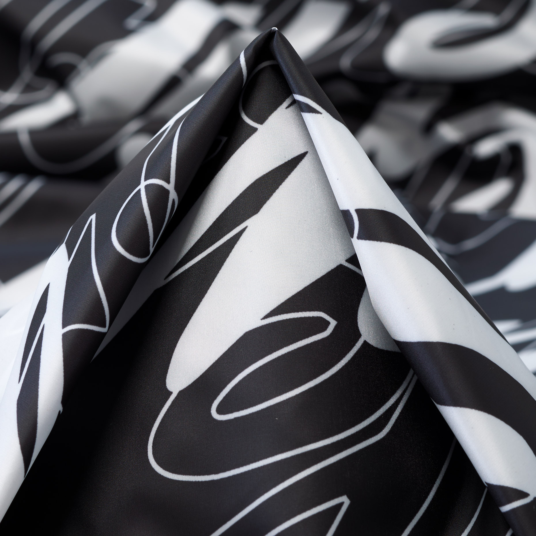 OUTDOOR, PRINTED, RAVEN BLACK&BRILLIANT WHITE