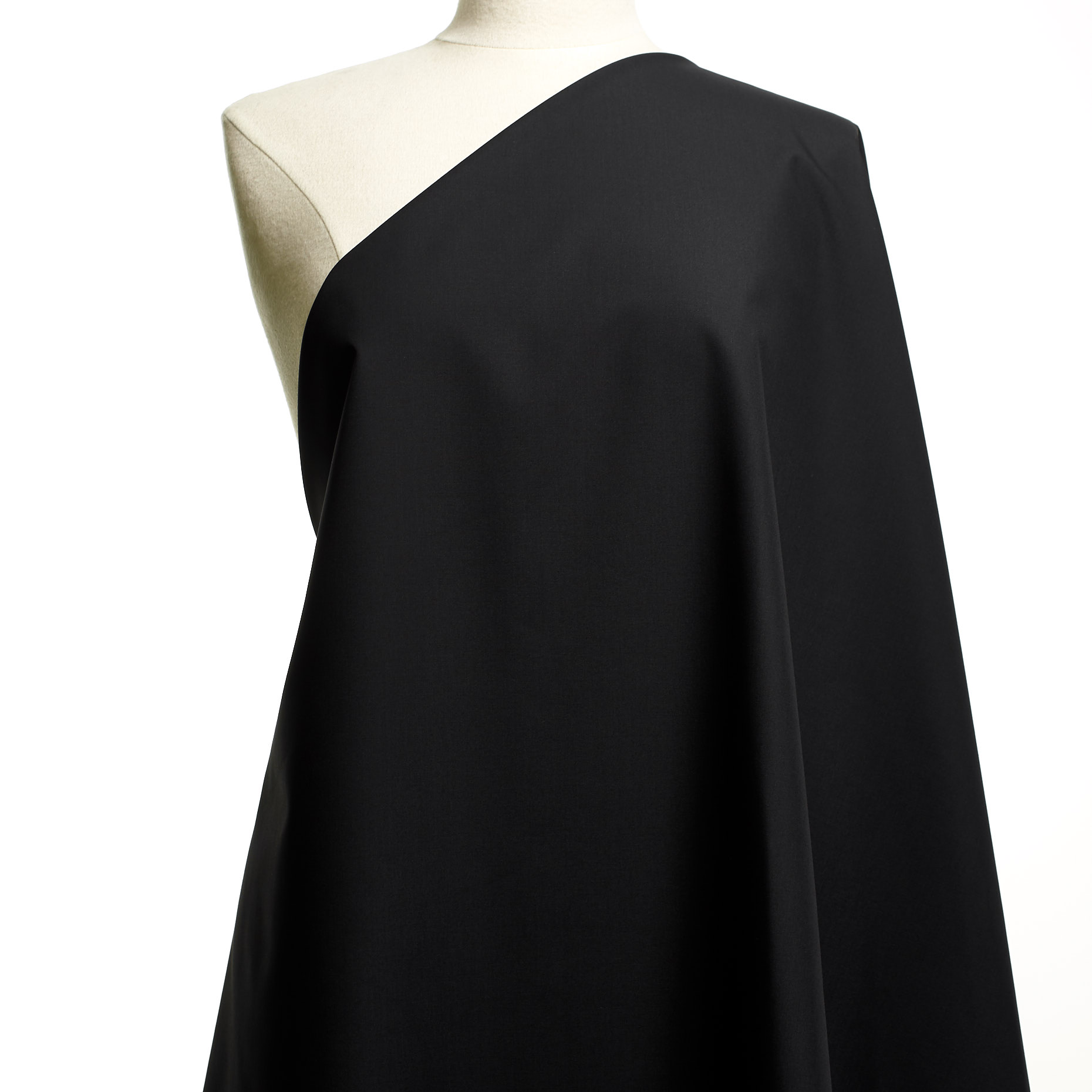 POPLIN, COTTON, RAVEN BLACK (F000046347) - Mannequin