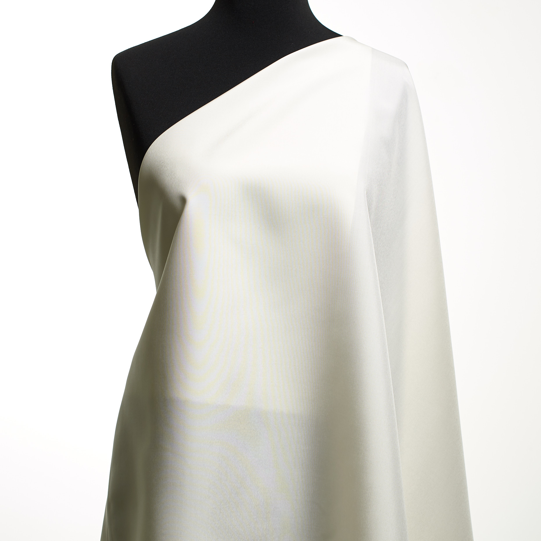 Seide, Brilliant White (F000048896) - Schaufensterpuppe