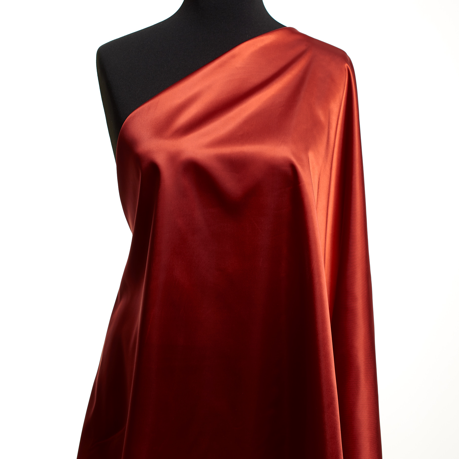 SATIN, SAVVY RED (F000003535) - Mannequin