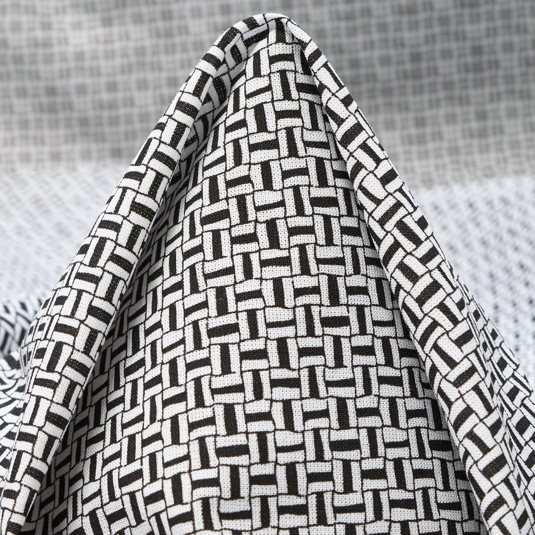 Batyst, Bawełna, Wydrukowany, Raven Black&Cloud (F000043901)