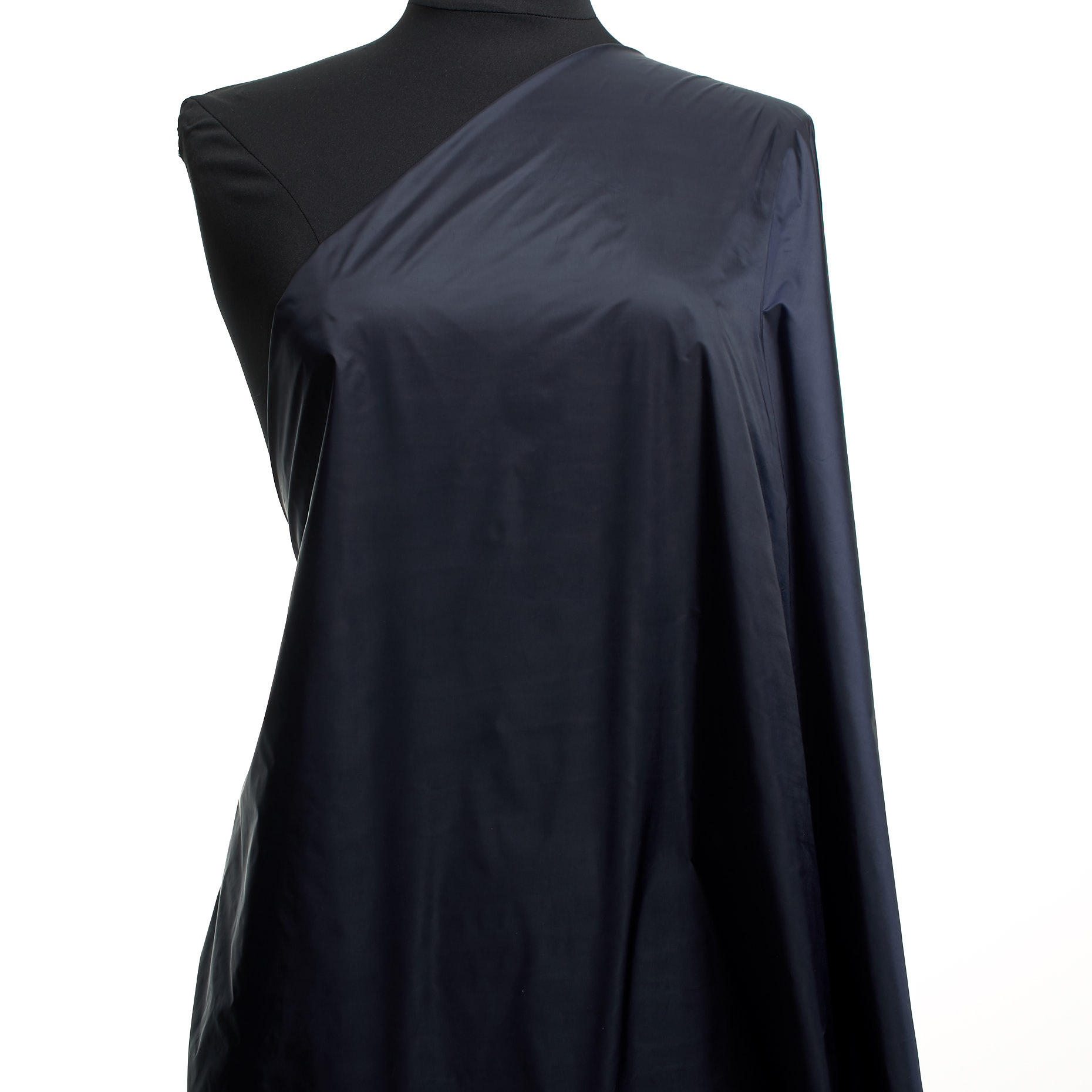 OUTDOOR, NYLON, OMBRE BLUE (F000036000) - Mannequin