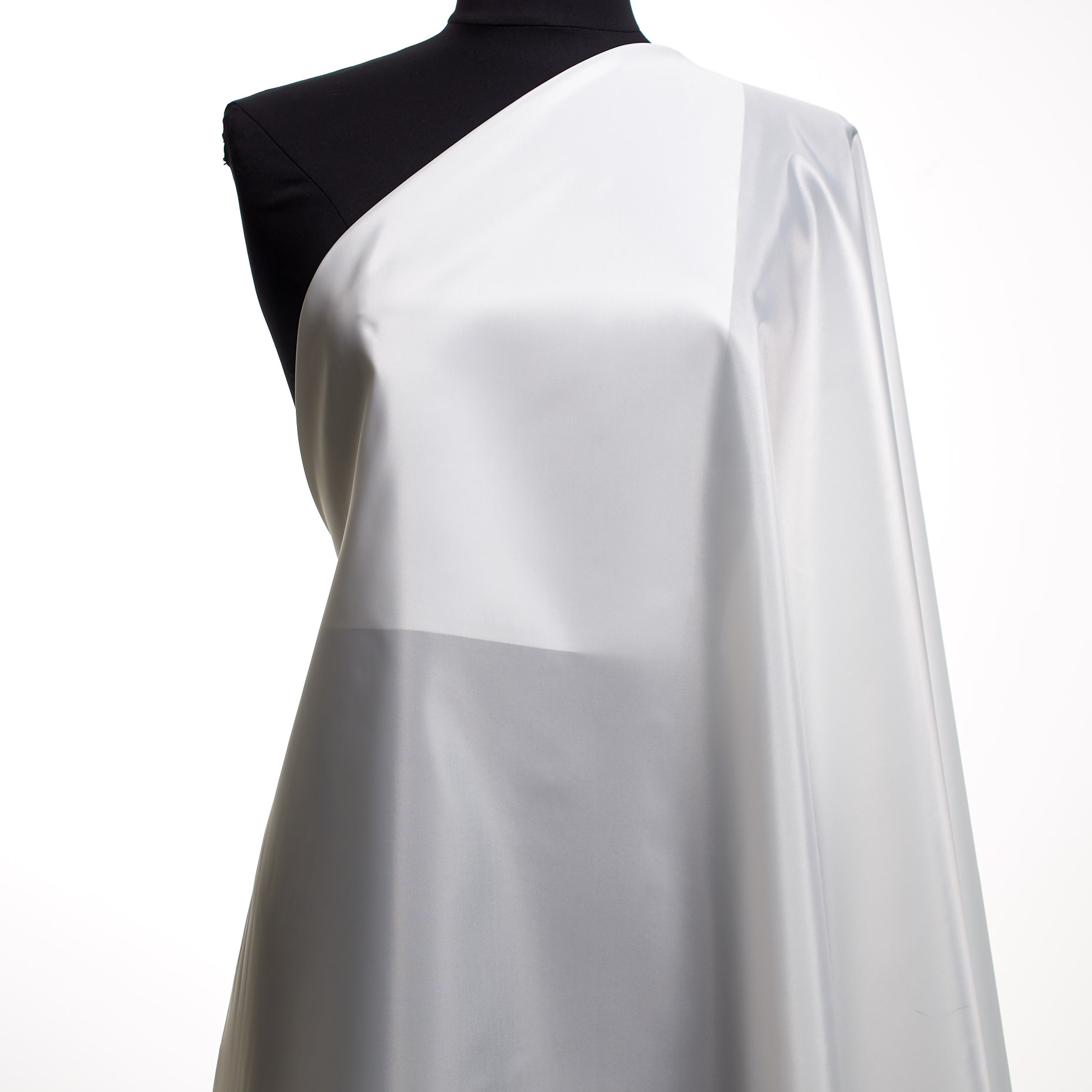 LINING, BRILLIANT WHITE (F000043490) - Mannequin