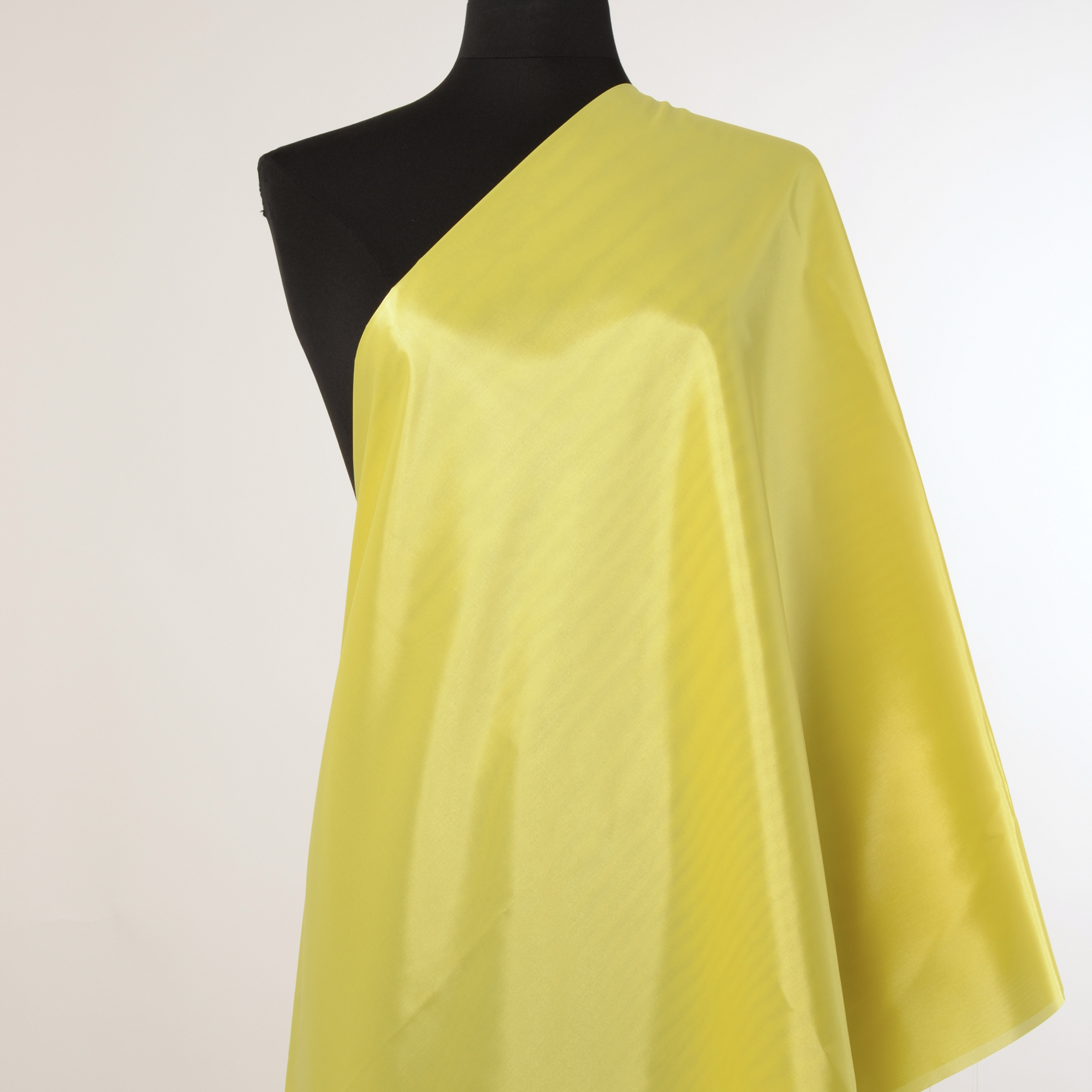 LINING, CANARY BIRD (F000020655) - Mannequin