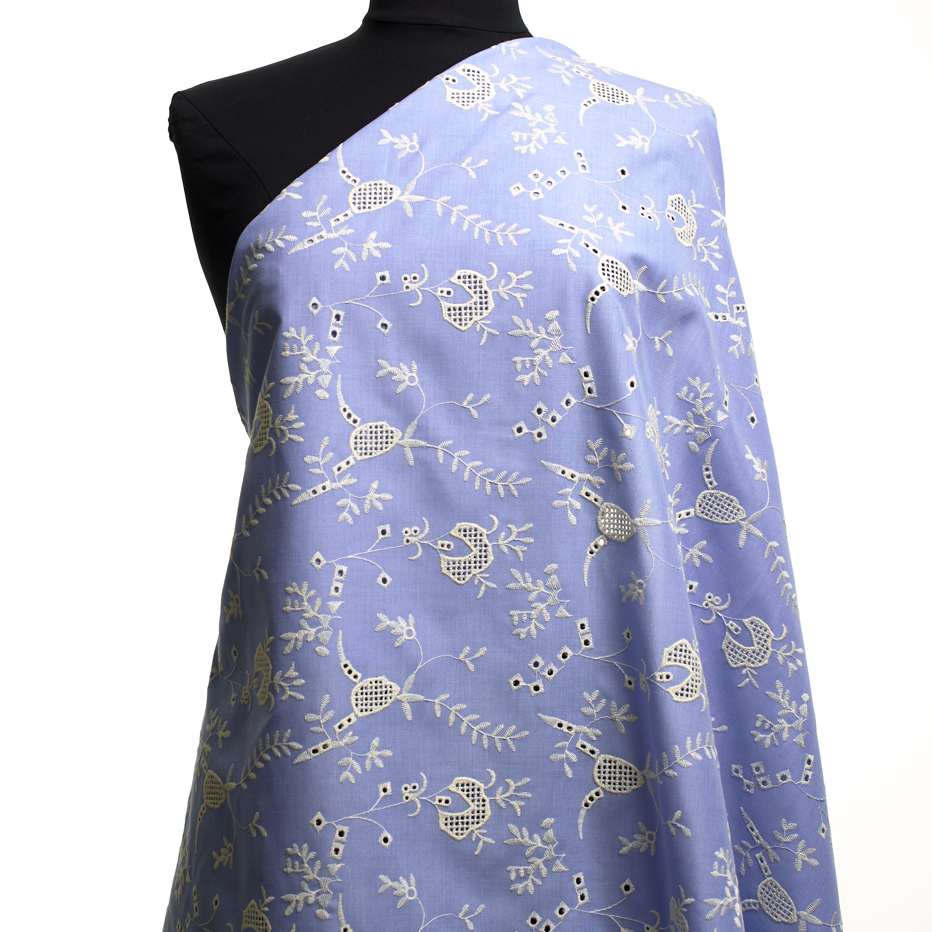 CHAMBRAY, COTTON, EMBROIDERED, SERENITY&BRILLIANT WHITE (F000048282) - Mannequin