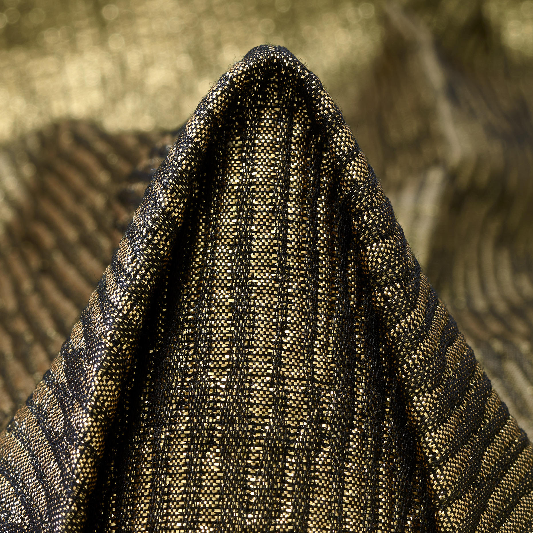JACQUARD, COTTON BLEND, METALLIC, RAVEN BLACK&GILDED BEIGE (P000005600)