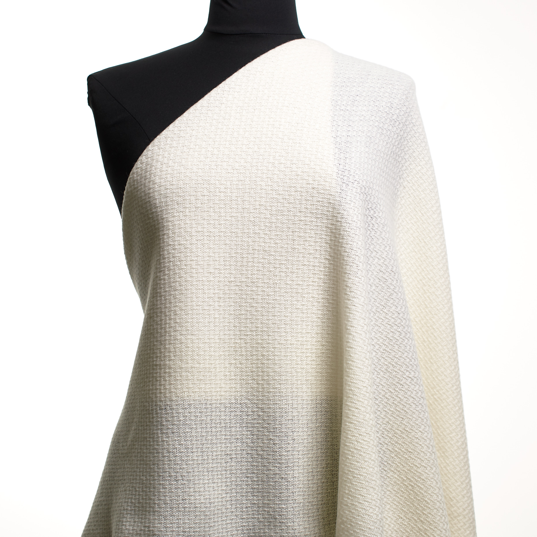 WOOL, BRILLIANT WHITE (F000048146) - Mannequin