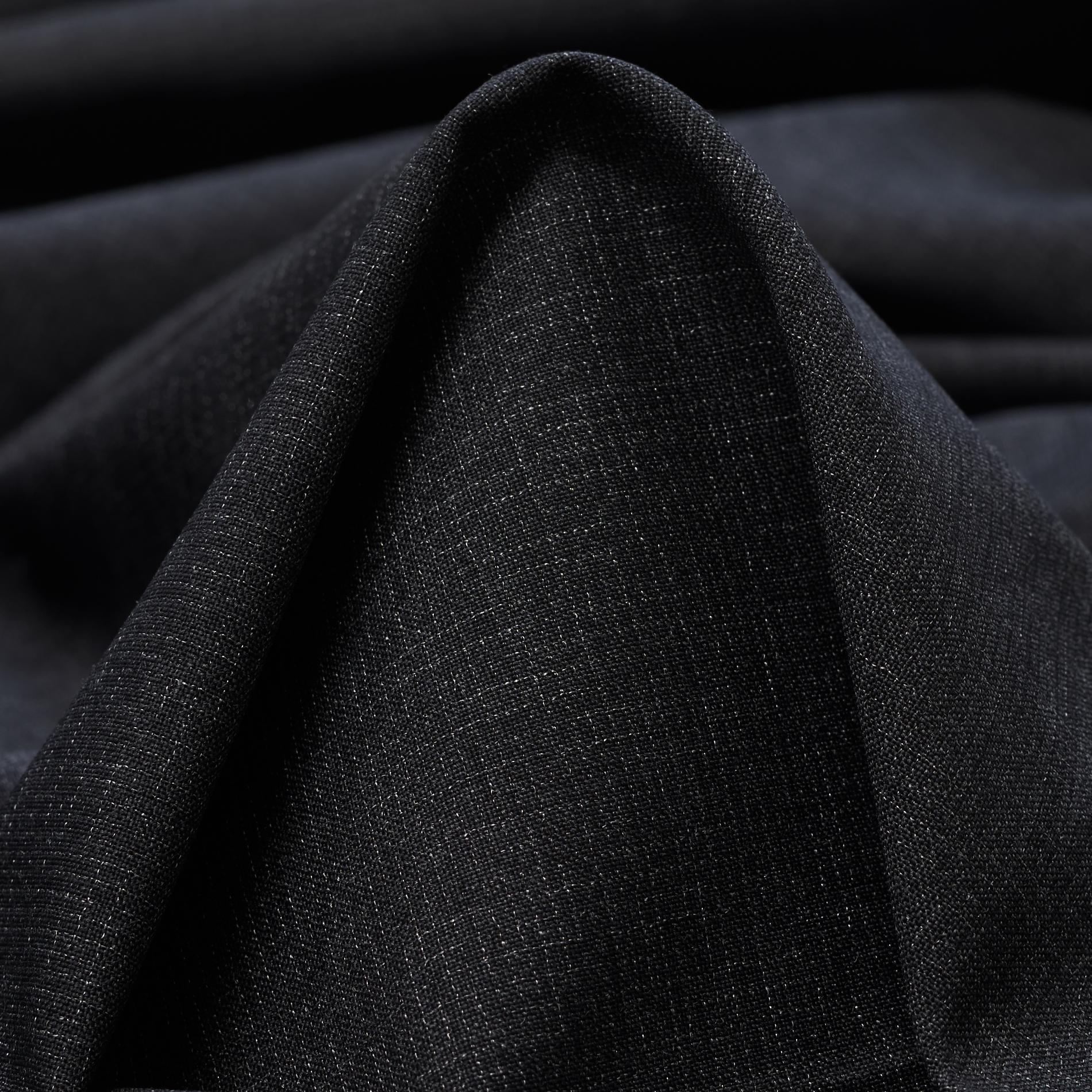 LUXURY FINE WOOL, SILK, MICRO DESIGN, BLACK SAND (F000029760)