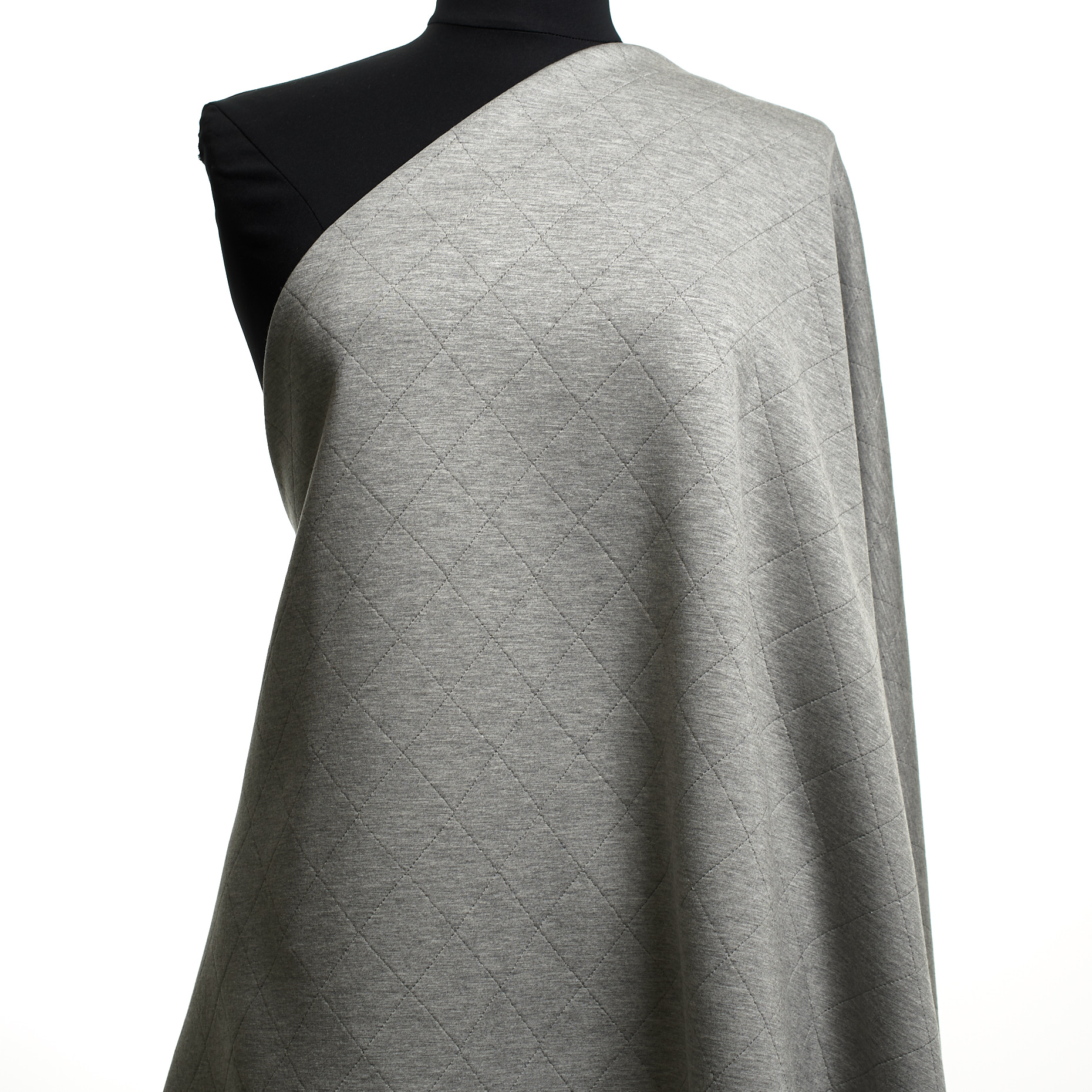 DOUBLE JERSEY, VISCOSE, QUILTED, MOCKINGBIRD (F000047851) - Mannequin