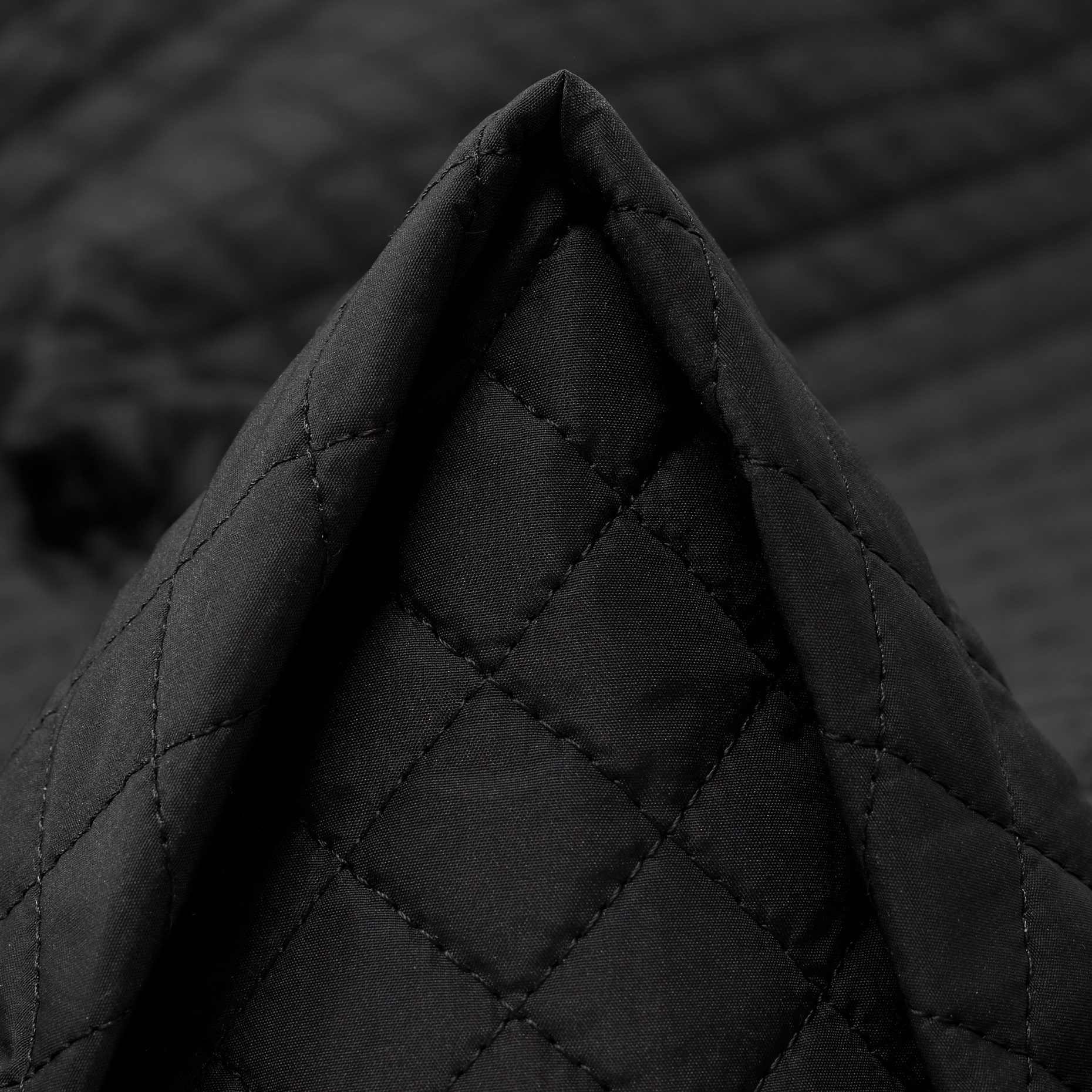 QUILTED, RAVEN BLACK (F000048958)