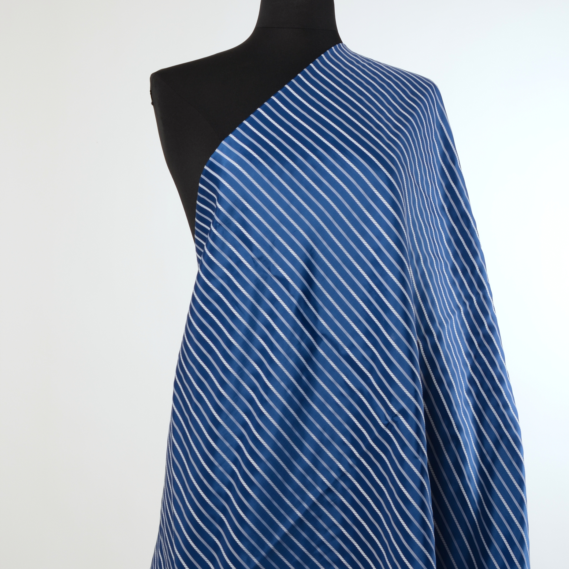 Doublure , Viscose , Rayé, Lapis Blue (F000010779) - Mannequin