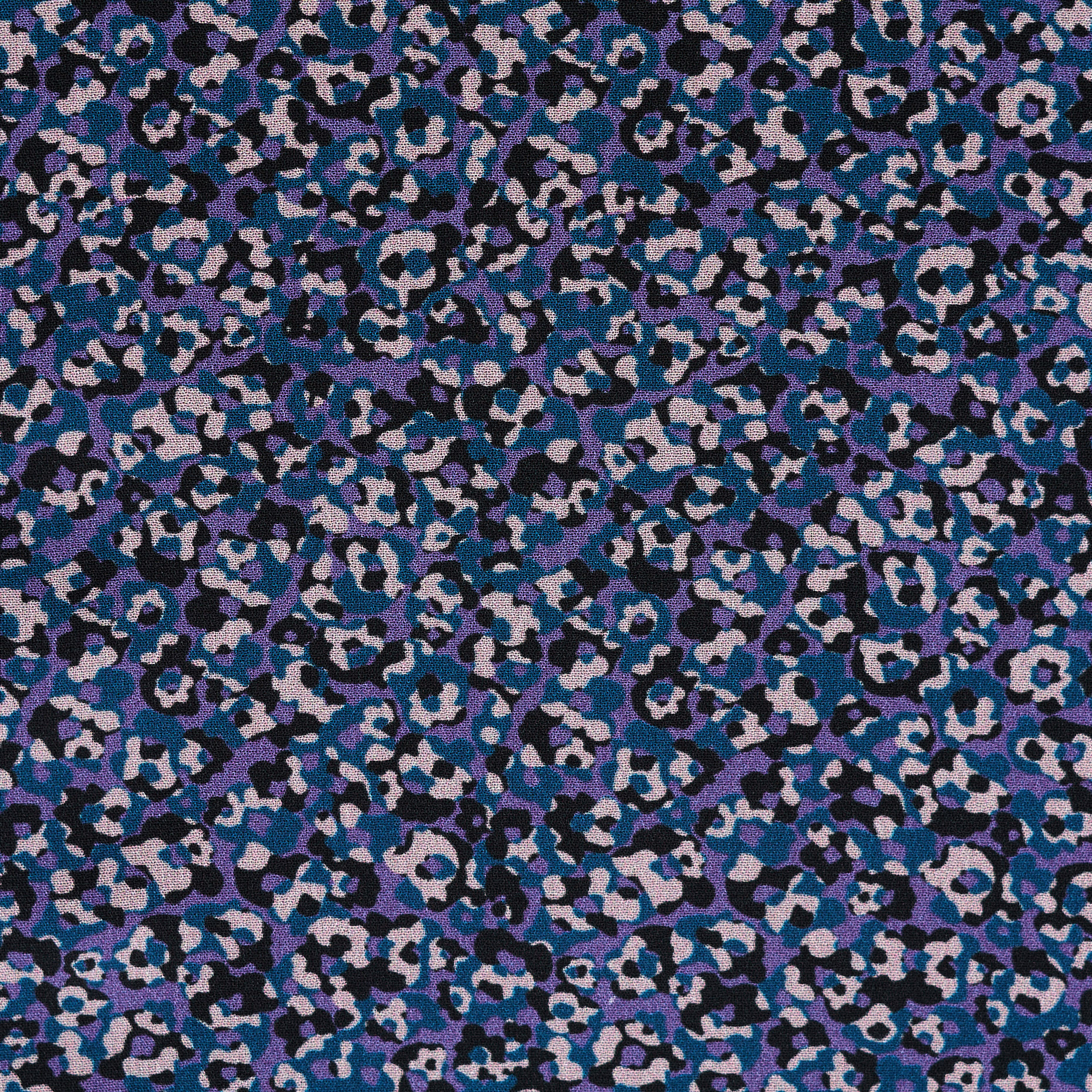 CRÊPE, VISCOSE, PRINTED, PAISLEY PURPLE&PAGODA BLUE (F000043827) - Texture