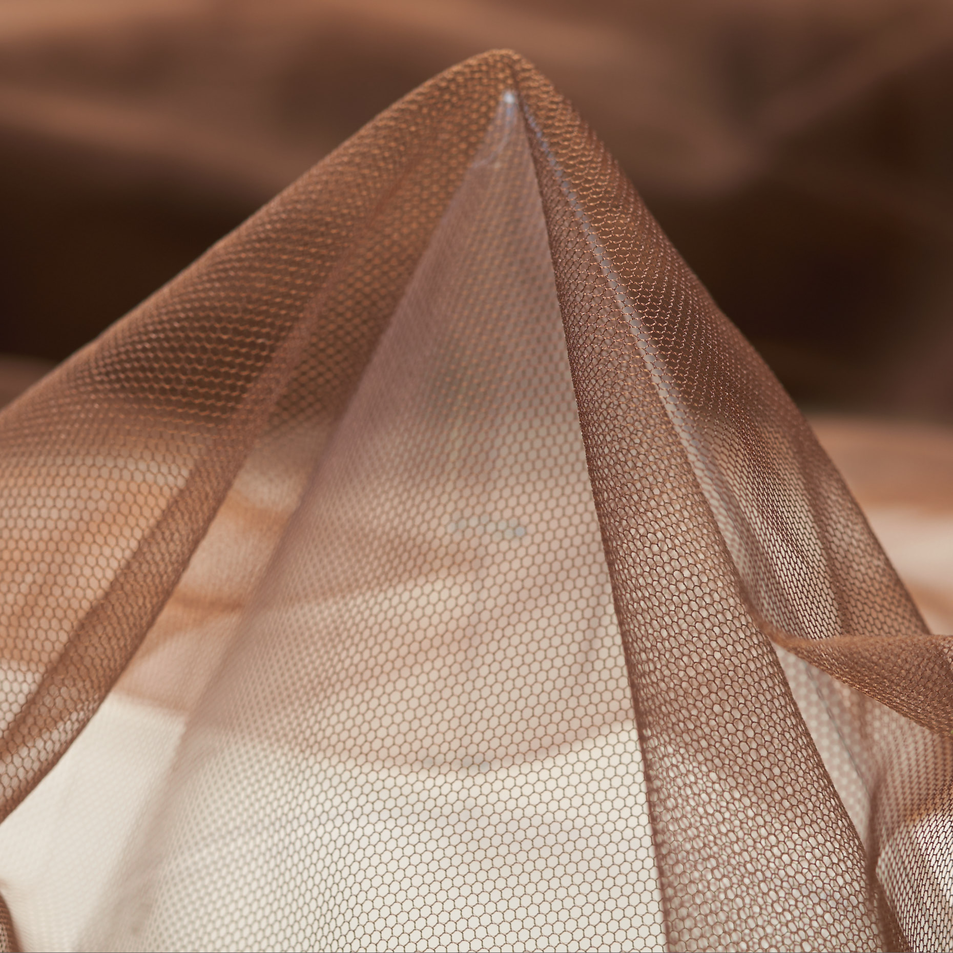 TULLE, POLYAMID, MAHOGANY (F000024564)