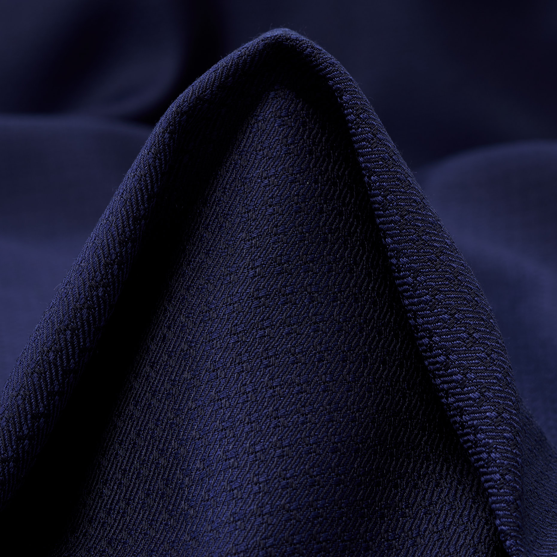 VIRGIN WOOL, SILK BLEND, MICRO DESIGN, MEDIEVAL BLUE (F000046994)