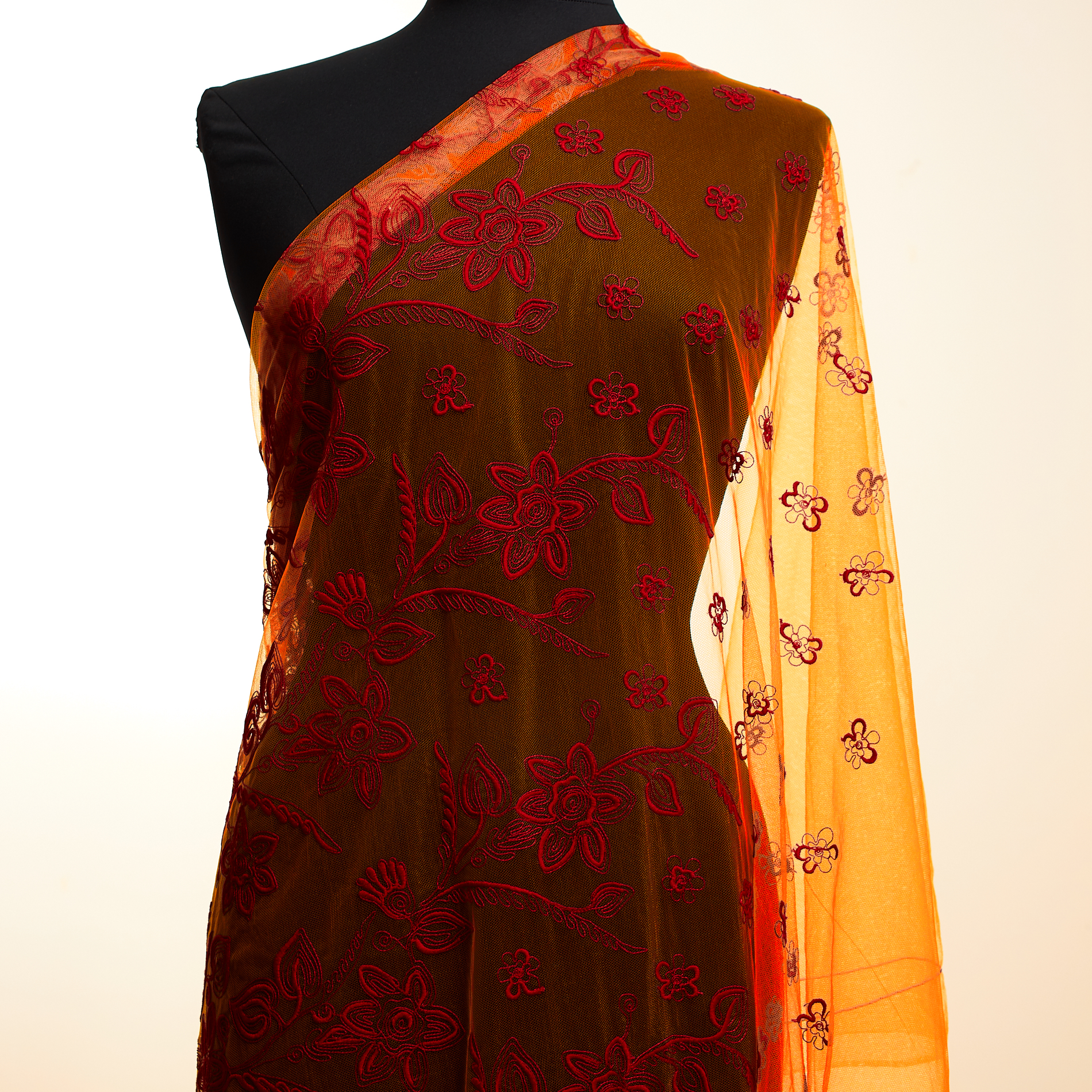 Bawełna, Tiul, Kwiatowy, Golden Cream&Lipstick (F000034414) - Manekin