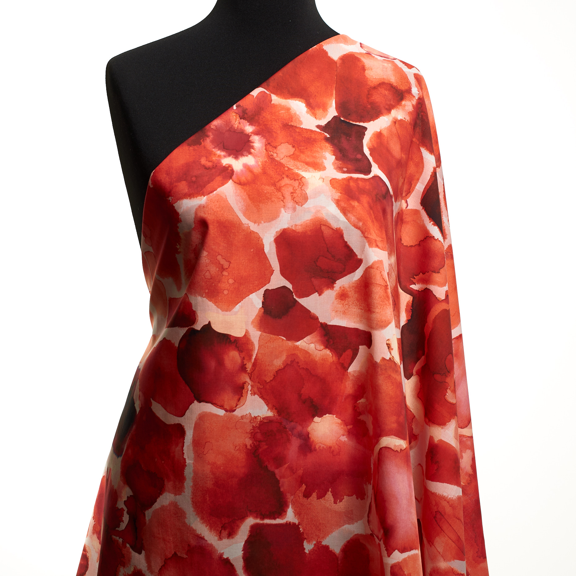 BATISTE, COTTON, PRINTED, POPPY RED&ANTIQUE WHITE (T0000750) - Mannequin