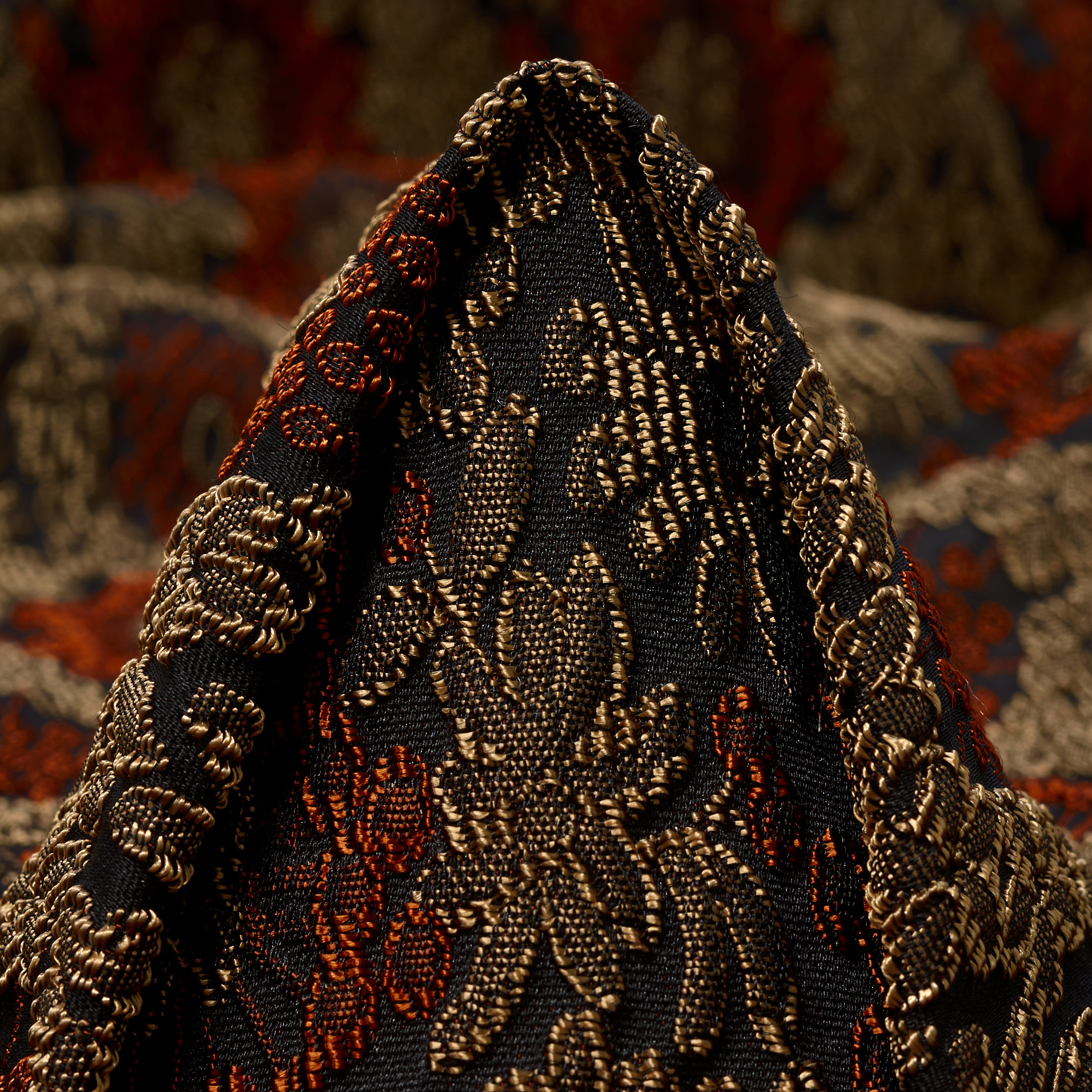 JACQUARD, FLORAL, LIGHT TAUPE&KETCHUP (P000005000)