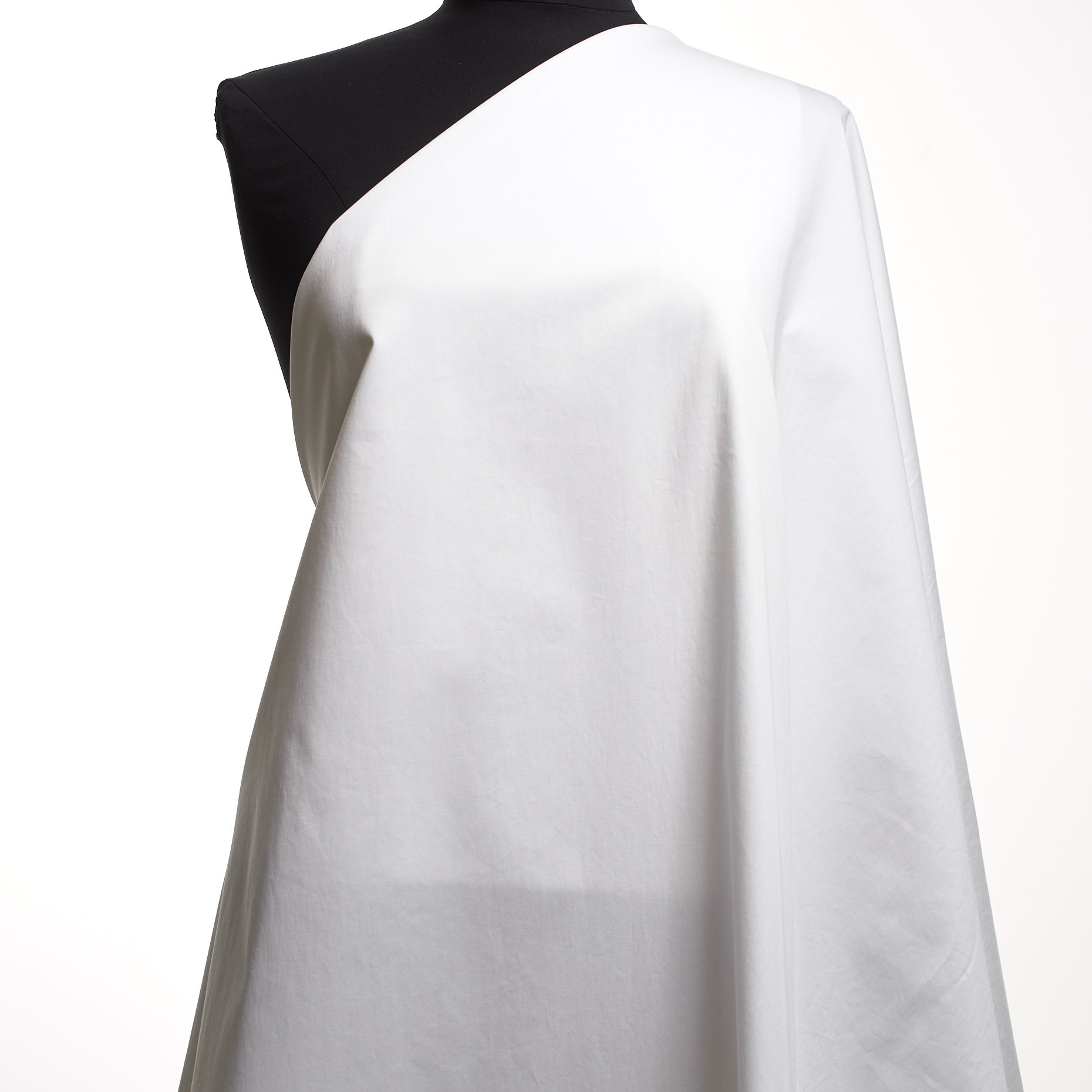 GABARDINE, COTTON ELASTIC, BRILLIANT WHITE (F000042052) - Mannequin