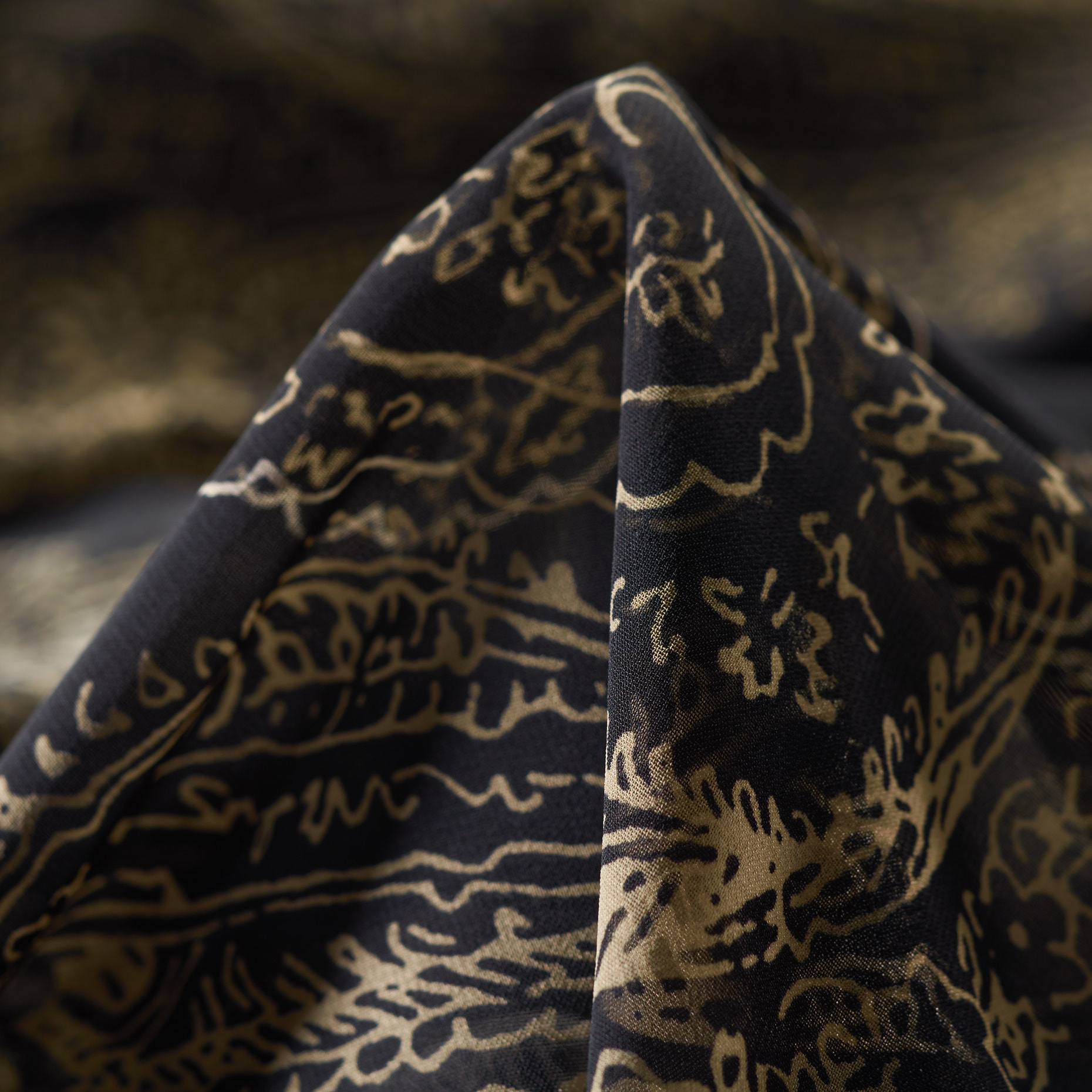 CRÊPE DE CHINE, PRINTED, PARISIAN NIGHT&SNOW WHITE (F000025291)