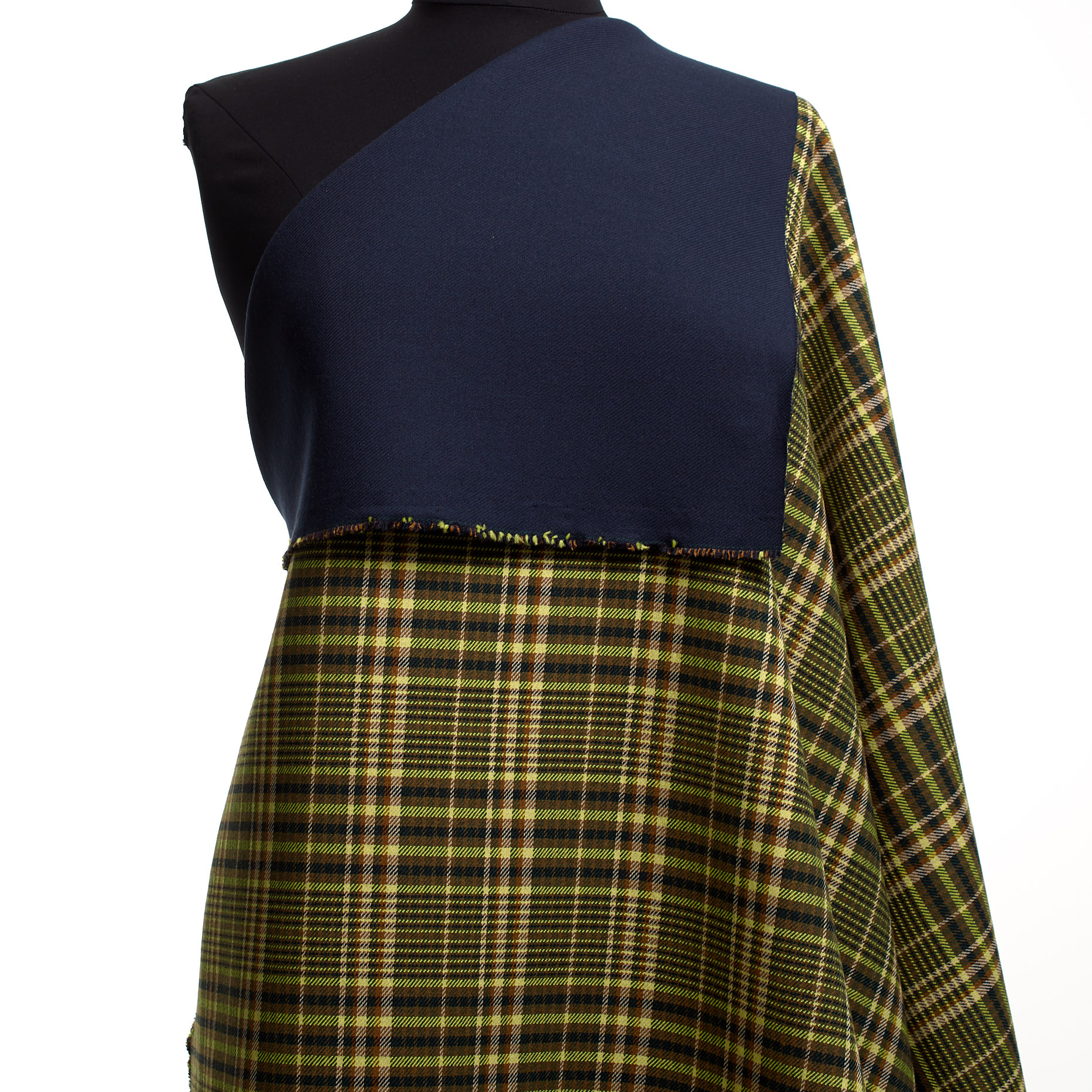 DOUBLE, COTTON, CHECK, YELLOW PLUM&TOBACCO BROWN (F000040103) - Mannequin