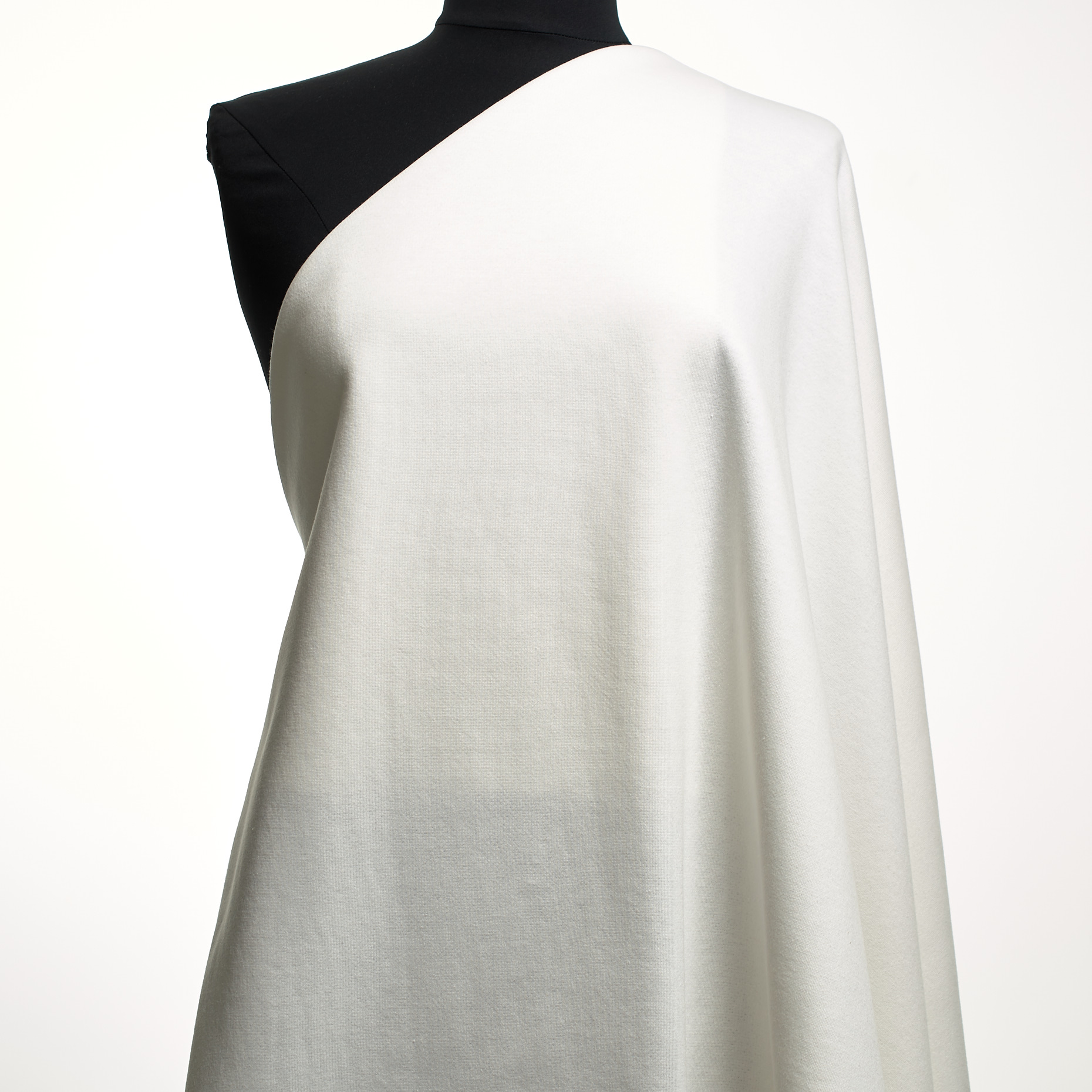 FRENCH TERRY, COTTON, SNOW WHITE (F000048063) - Mannequin