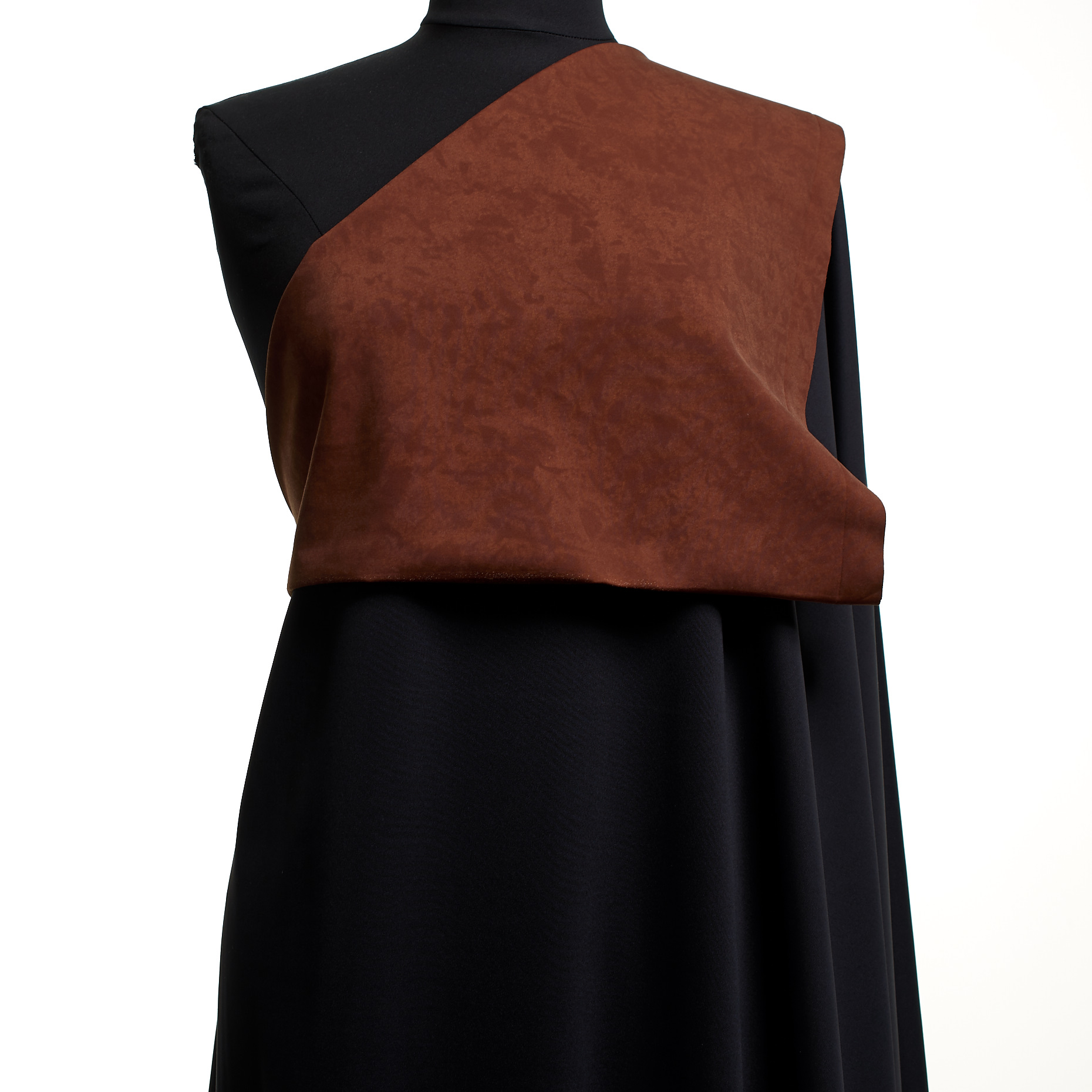 Double Jersey, Wiskoza, Mahogany (F000036146) - Manekin