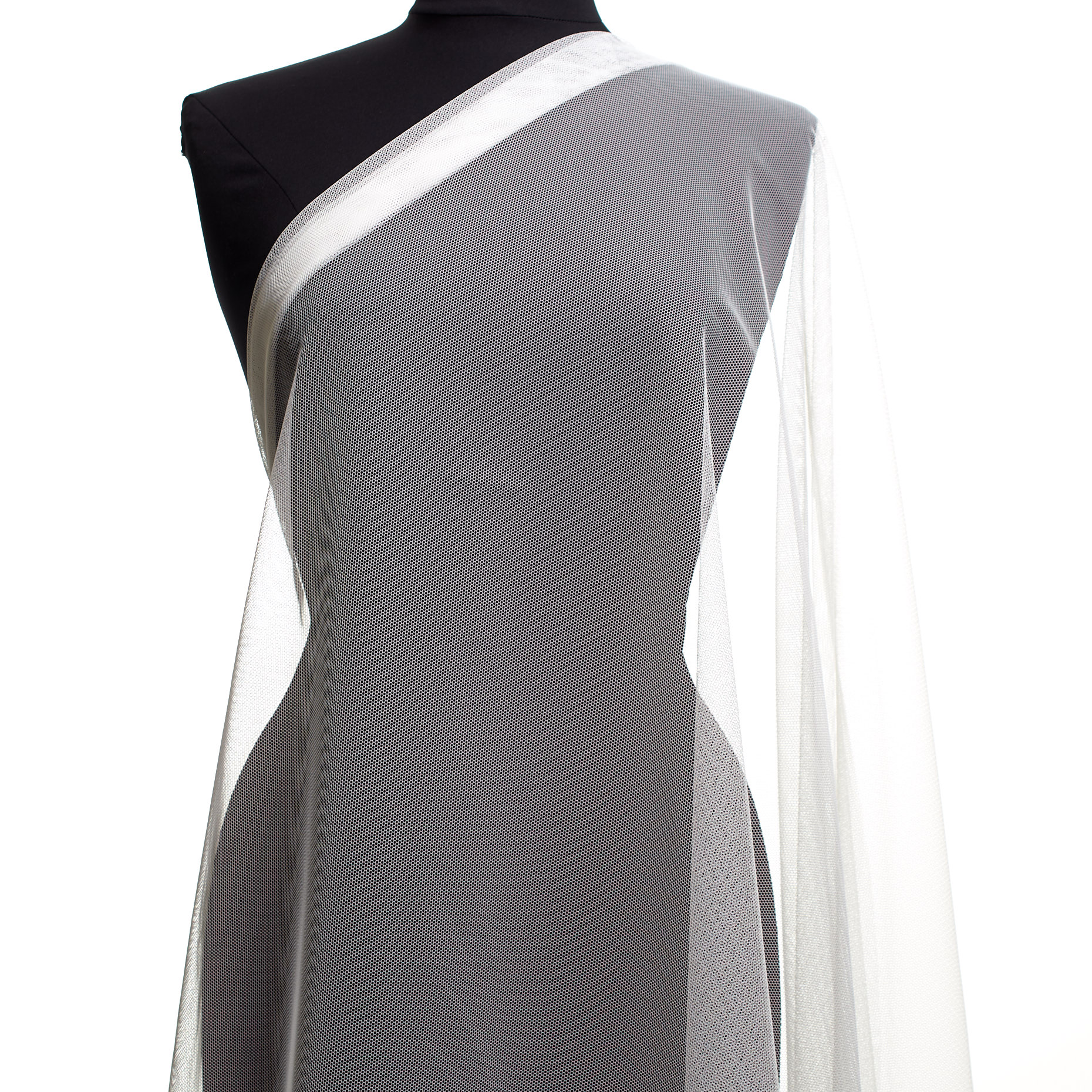 TULLE, IVORY (F000042549) - Mannequin