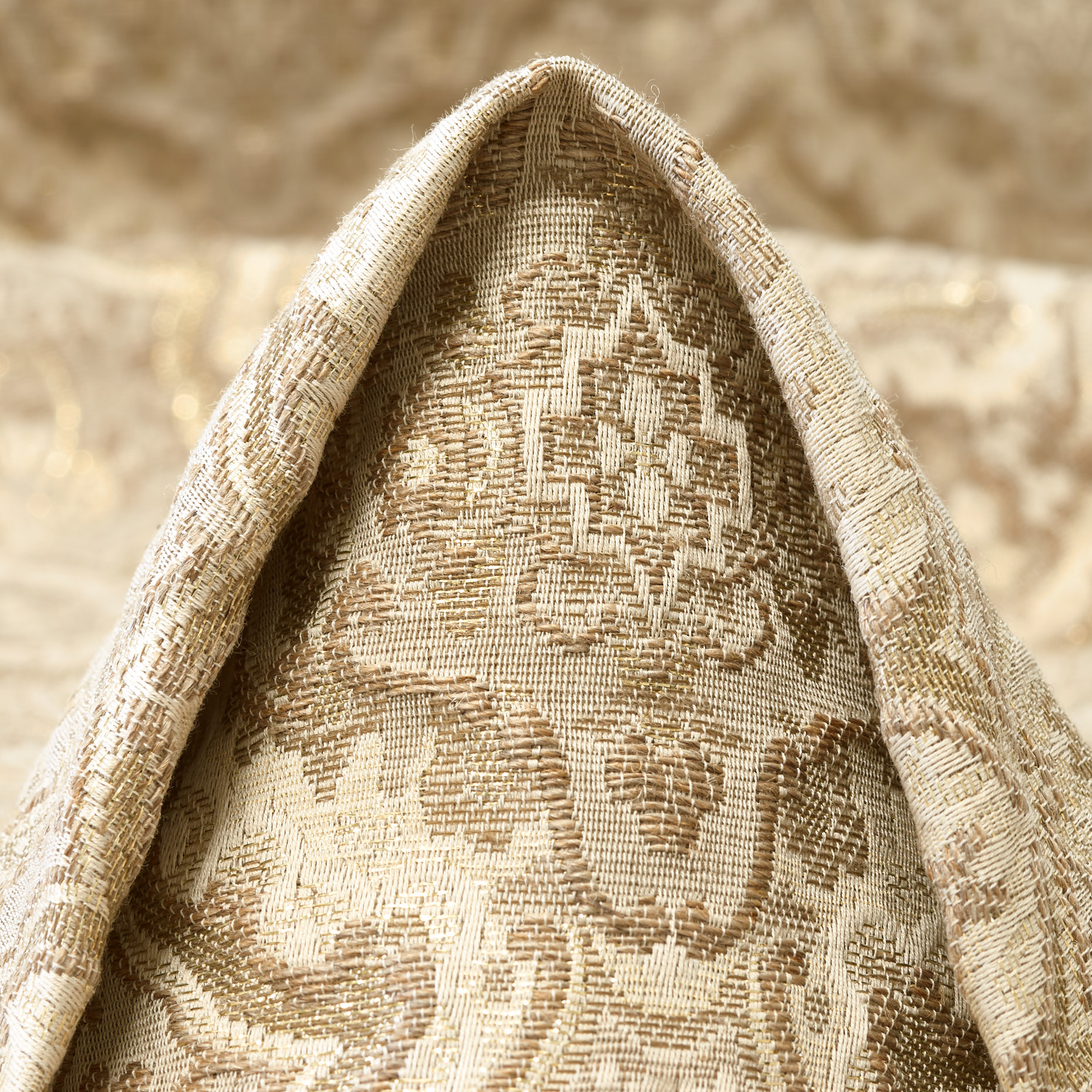 JACQUARD, LINEN, LUREX, ANTIQUE WHITE&RICH GOLD (P000003500)