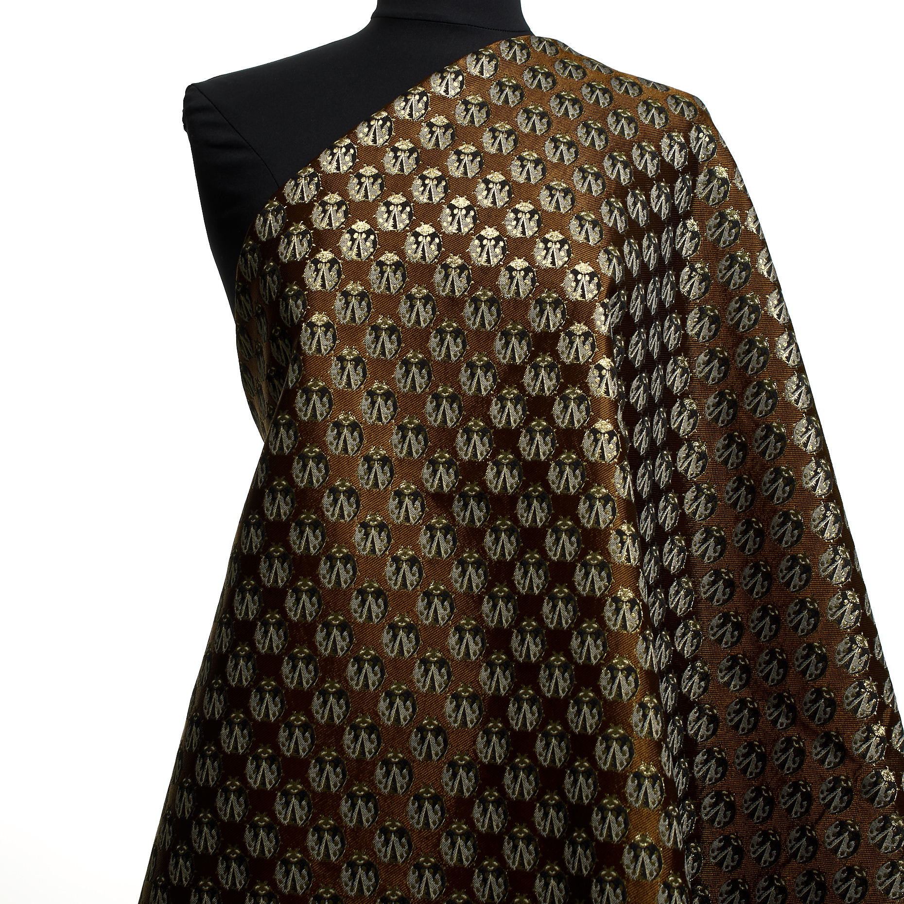 JACQUARD, COTTON BLEND, METALLIC, COGNAC&ANTHRACITE (P000003630) - Mannequin