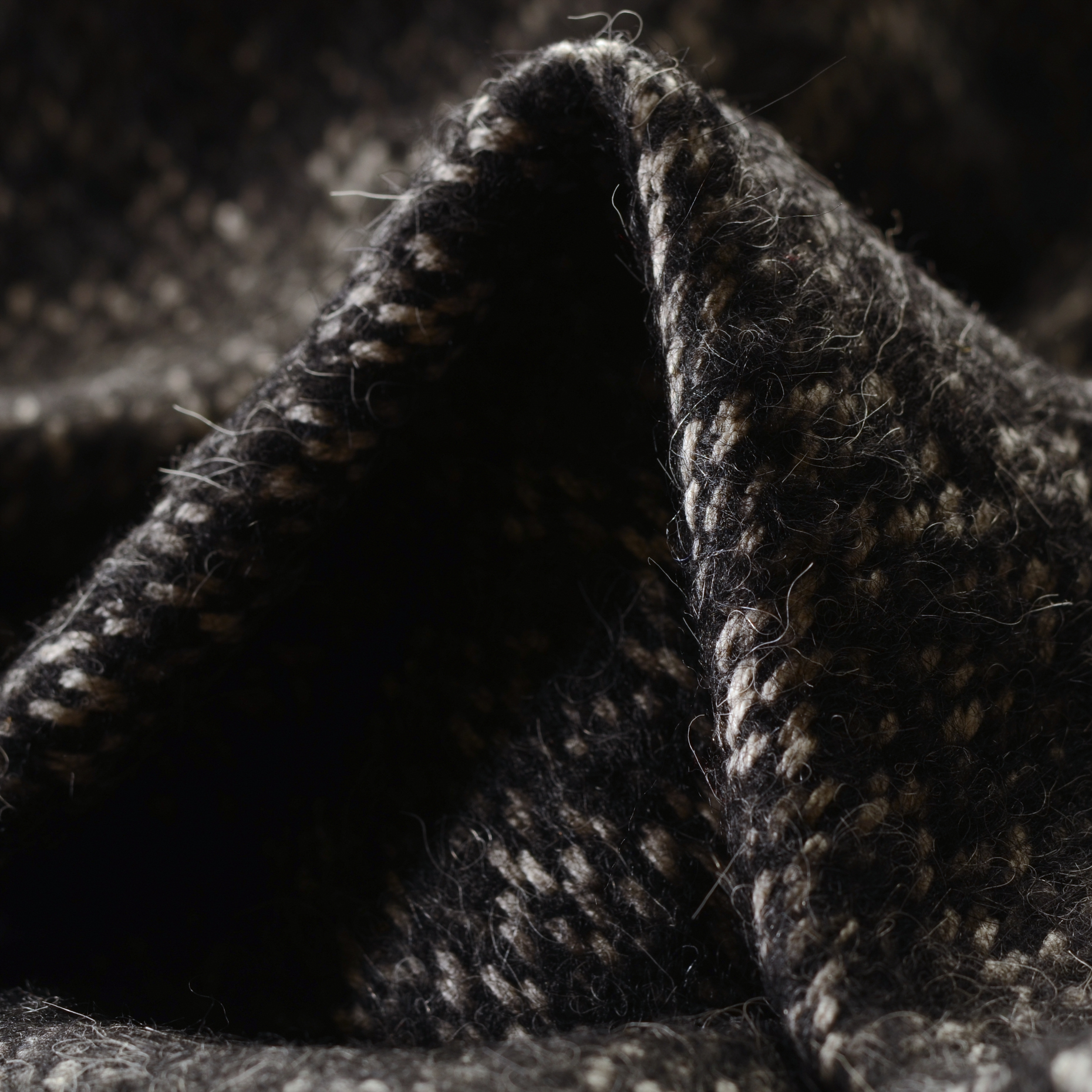 VIRGIN WOOL, ALPACA, BRUSHED, RAVEN BLACK&GHOST GRAY (F000023419)