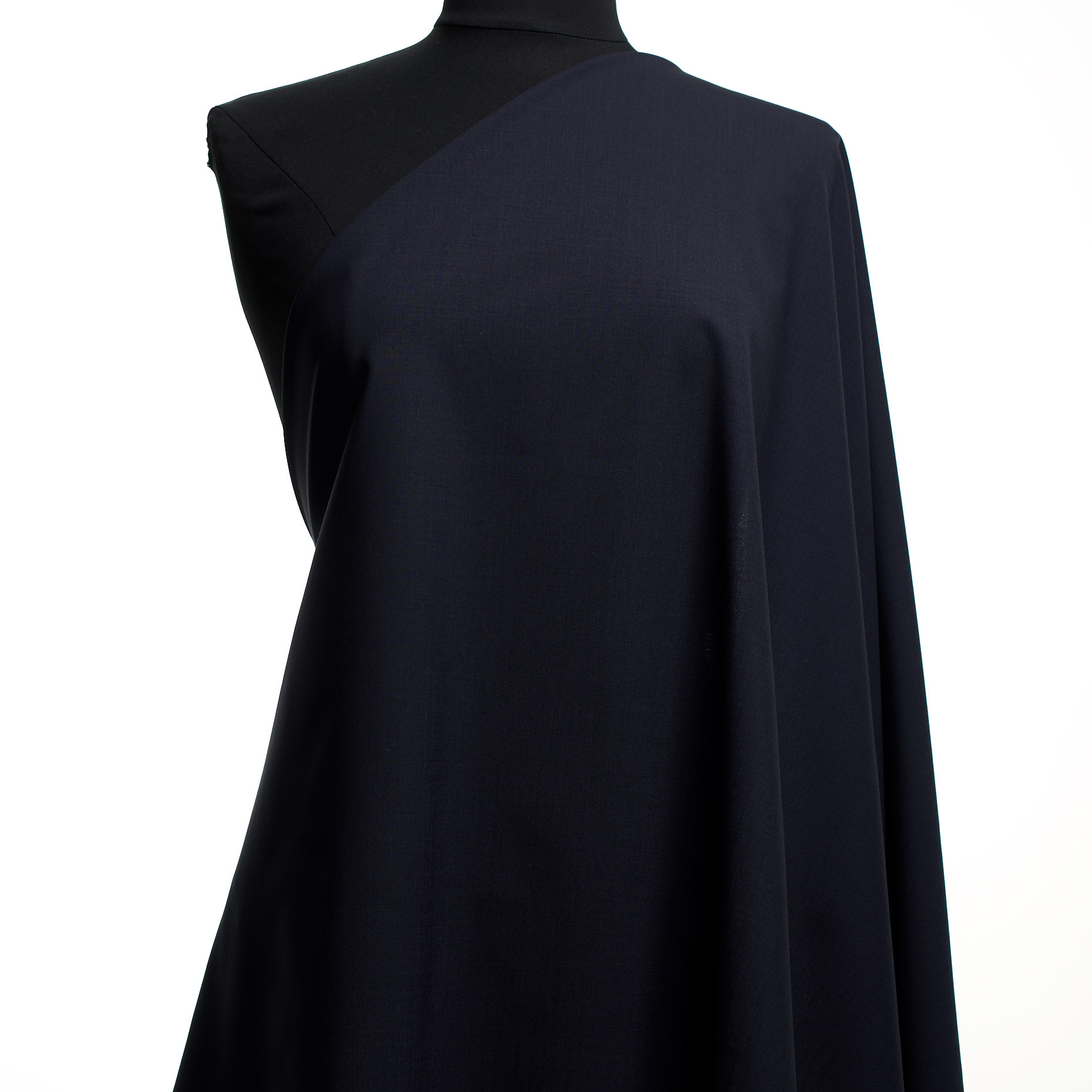 Тонкая Шерсть, Шерсть Виргинская, Стрейч, Parisian Night (F000044082) - Манекен