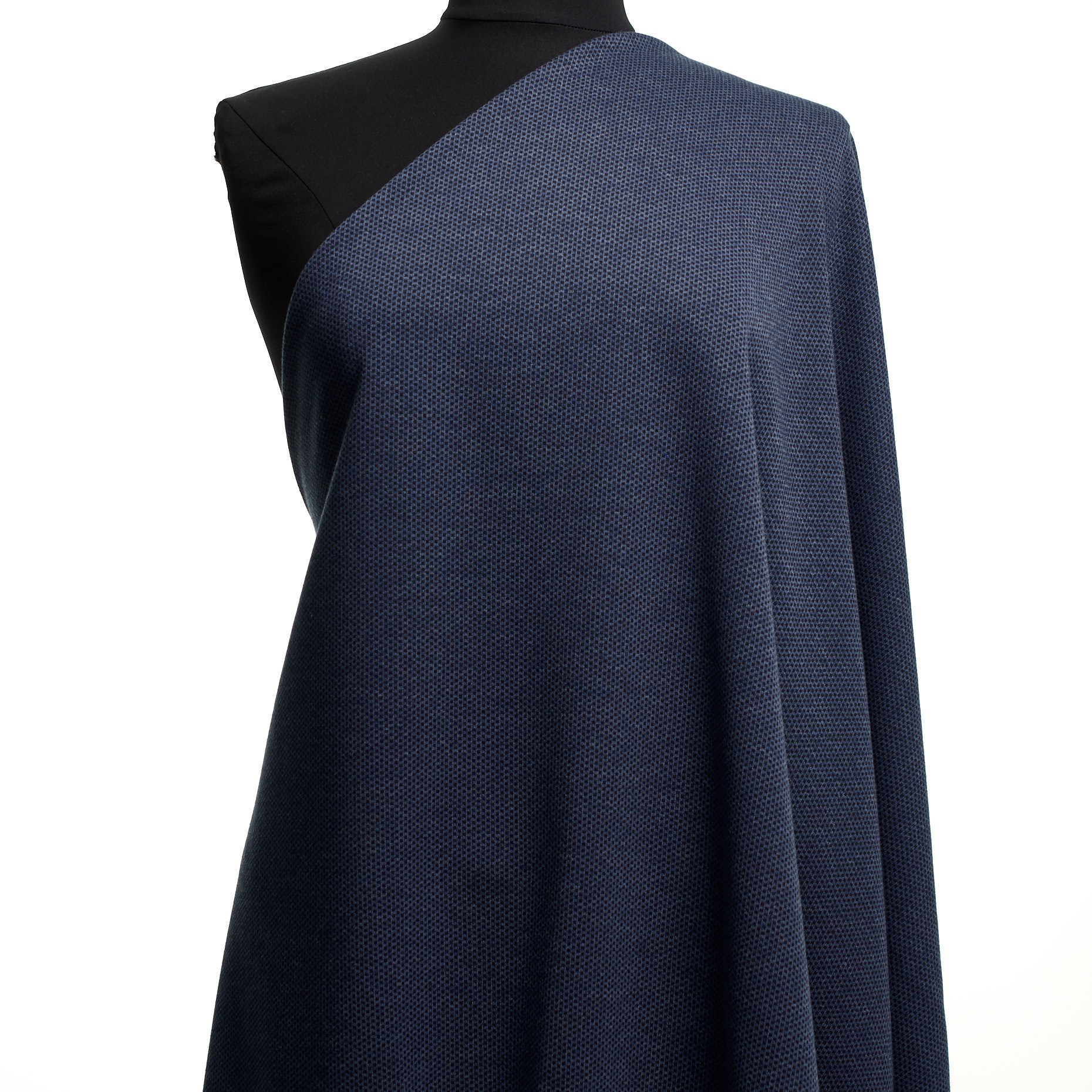 JERSEY, JACQUARD, COTTON BLEND, NIGHTSHADOW BLUE (F000044353) - Mannequin