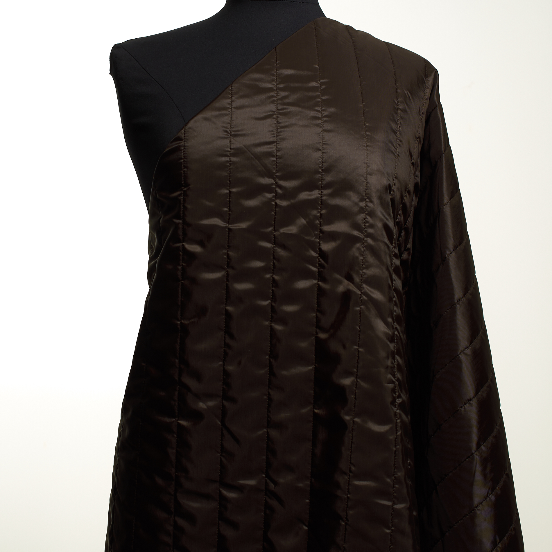 OUTDOOR, QUILTED, SEAL BROWN (F000013347) - Mannequin