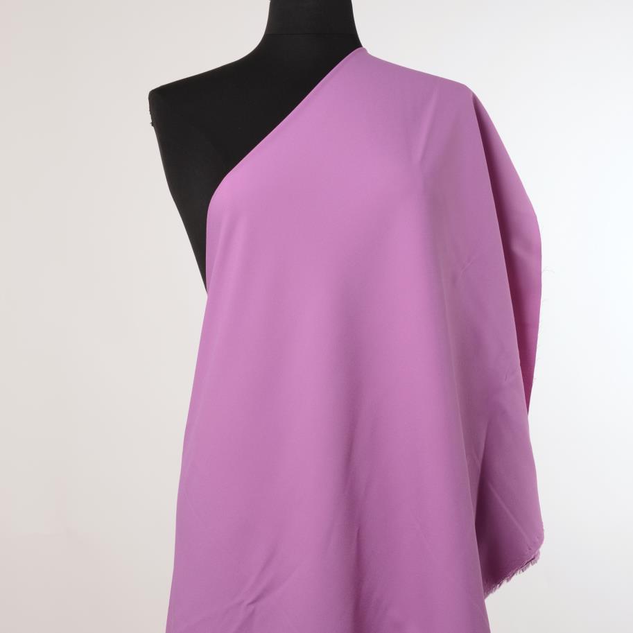 CRÊPE, VISCOSE, MEADOW MAUVE (F000027831) - Mannequin