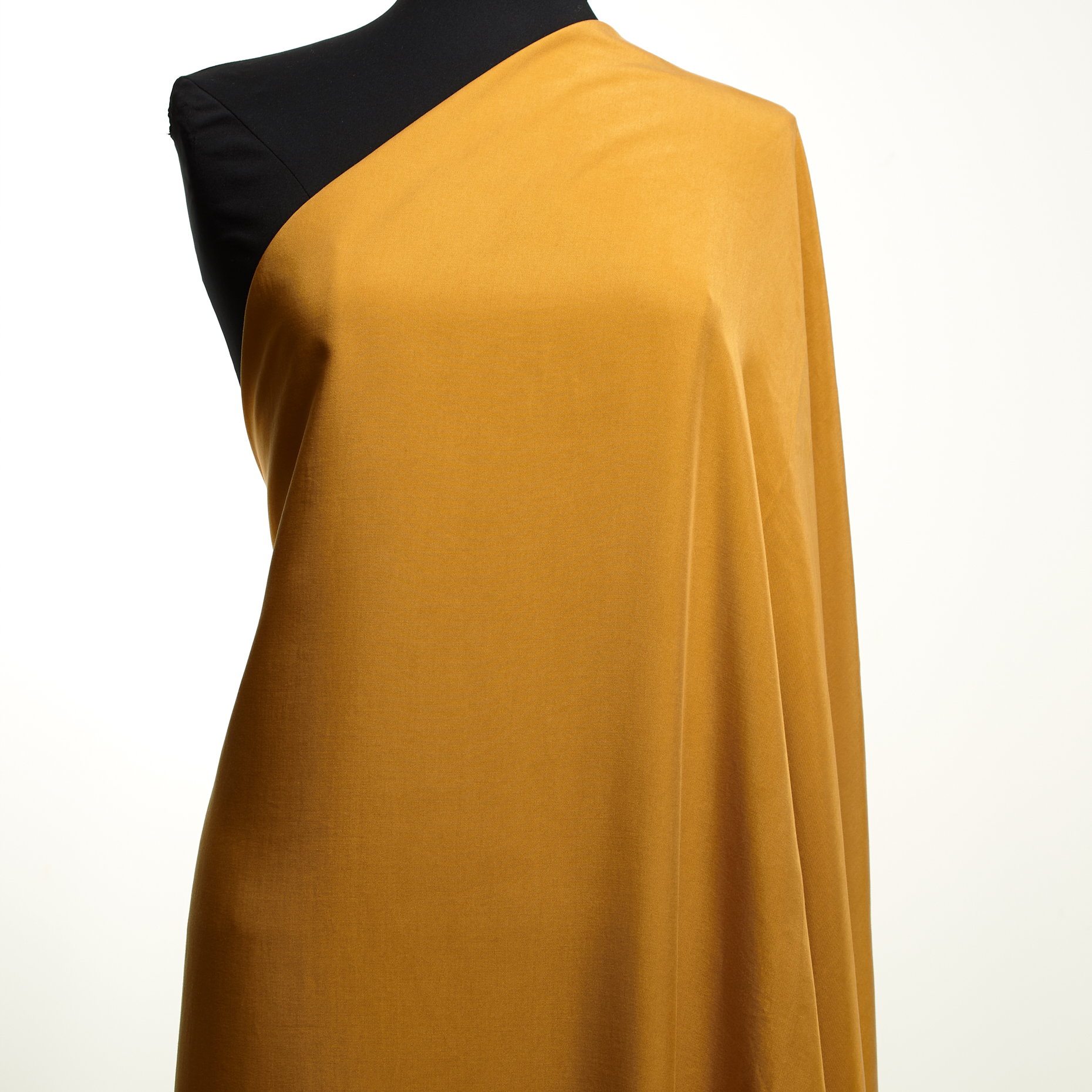 Tencel, Twill, Honey Gold (P2-0001920) - Schaufensterpuppe