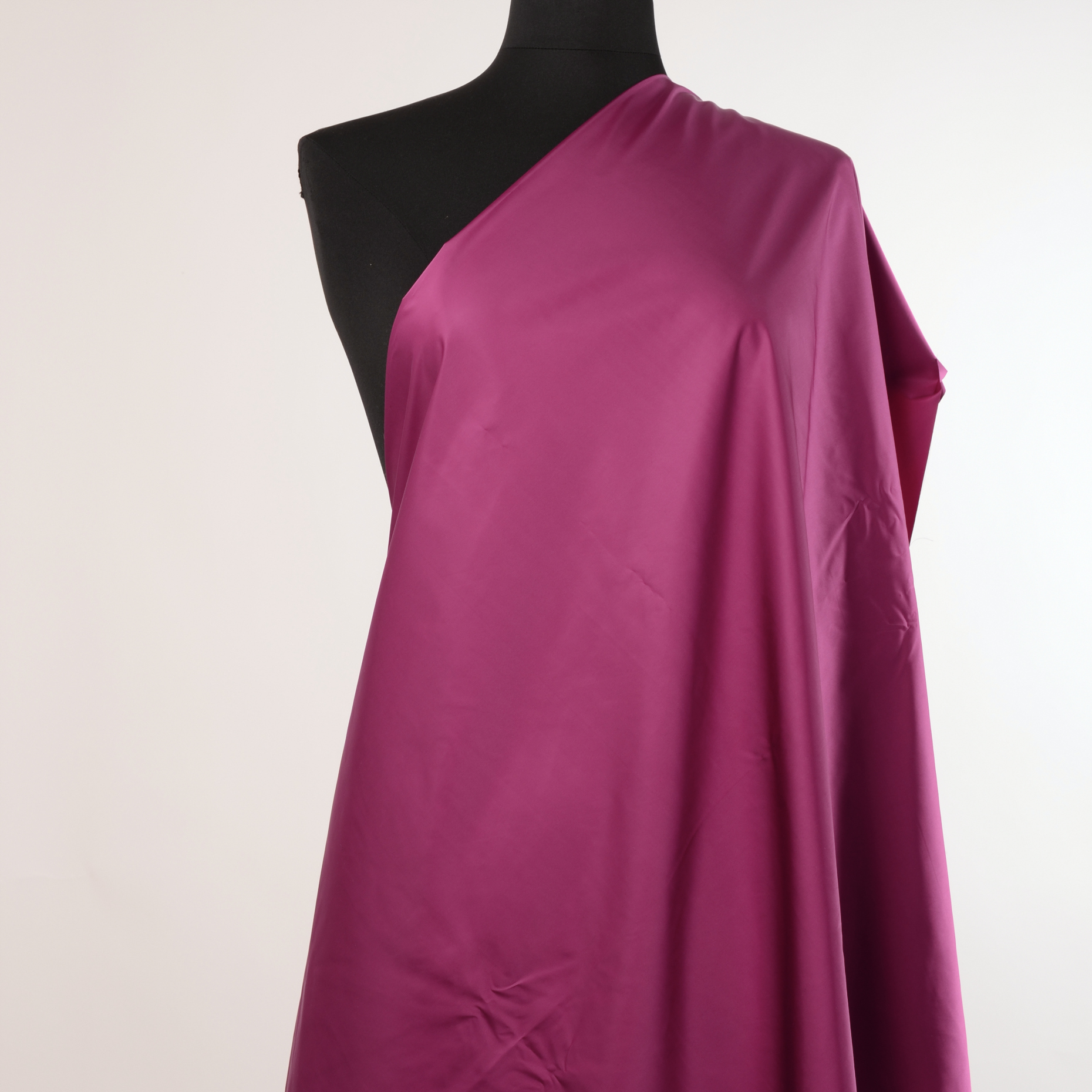 OUTDOOR, MAGENTA HAZE (F000015374) - Mannequin