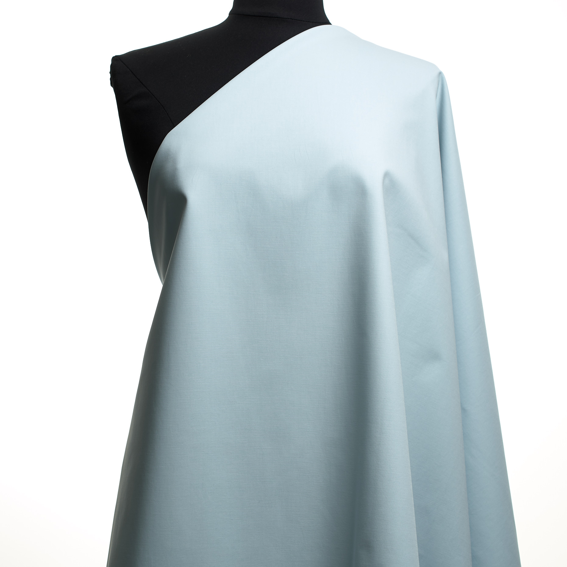 POPLIN, COTTON, ELASTIC, CLOUD BLUE (F000047833) - Mannequin