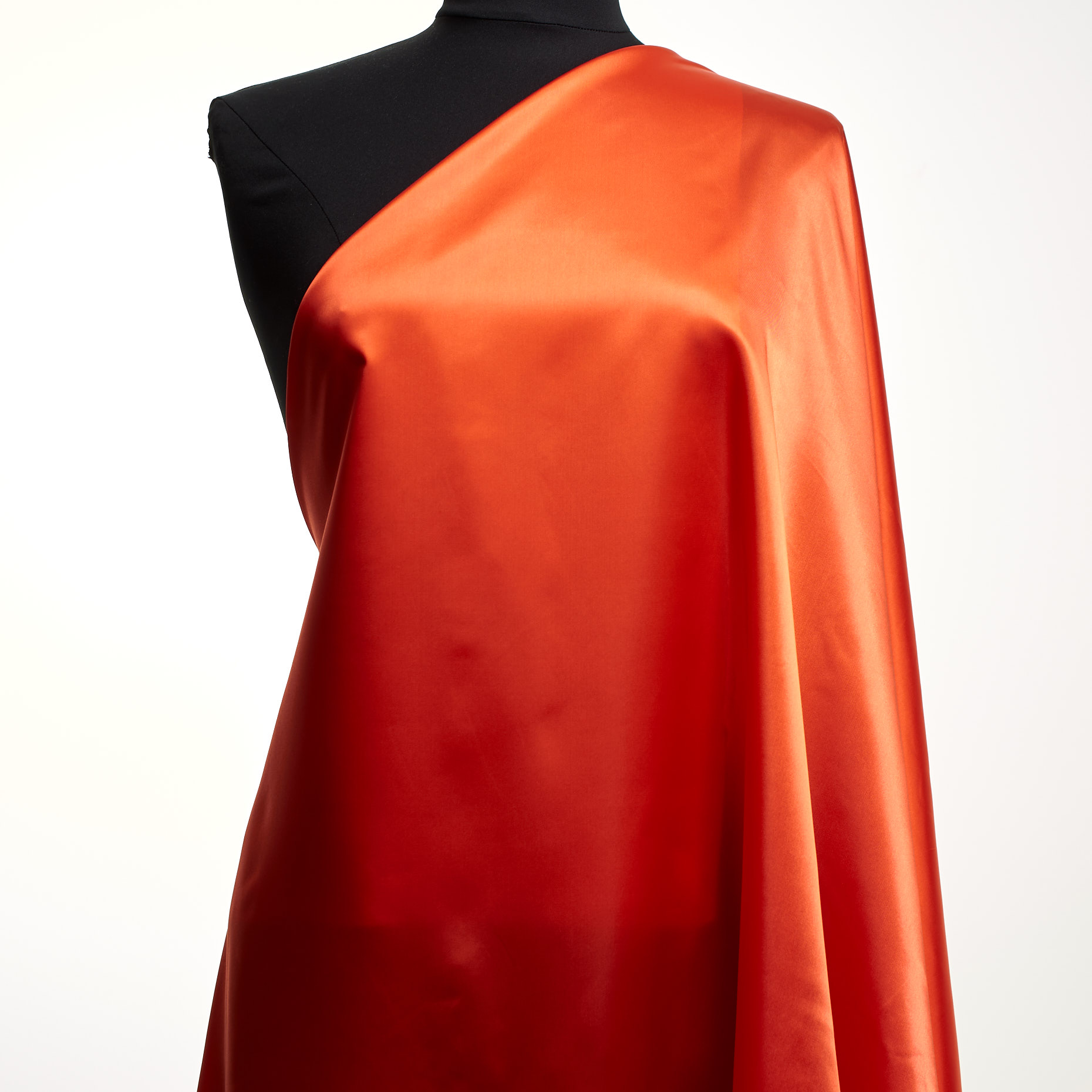 SATIN, RED ORANGE (F000003528) - Mannequin
