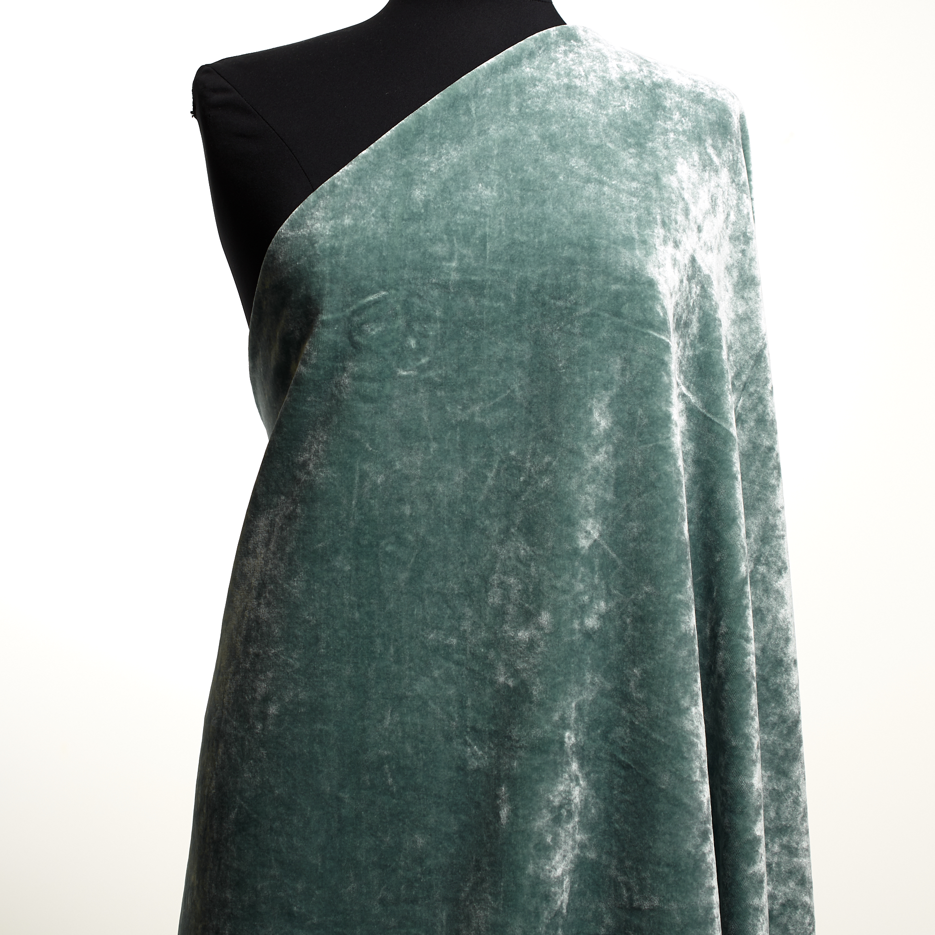 VELVET, VISCOSE, SILVER BLUE (C0002150) - Mannequin